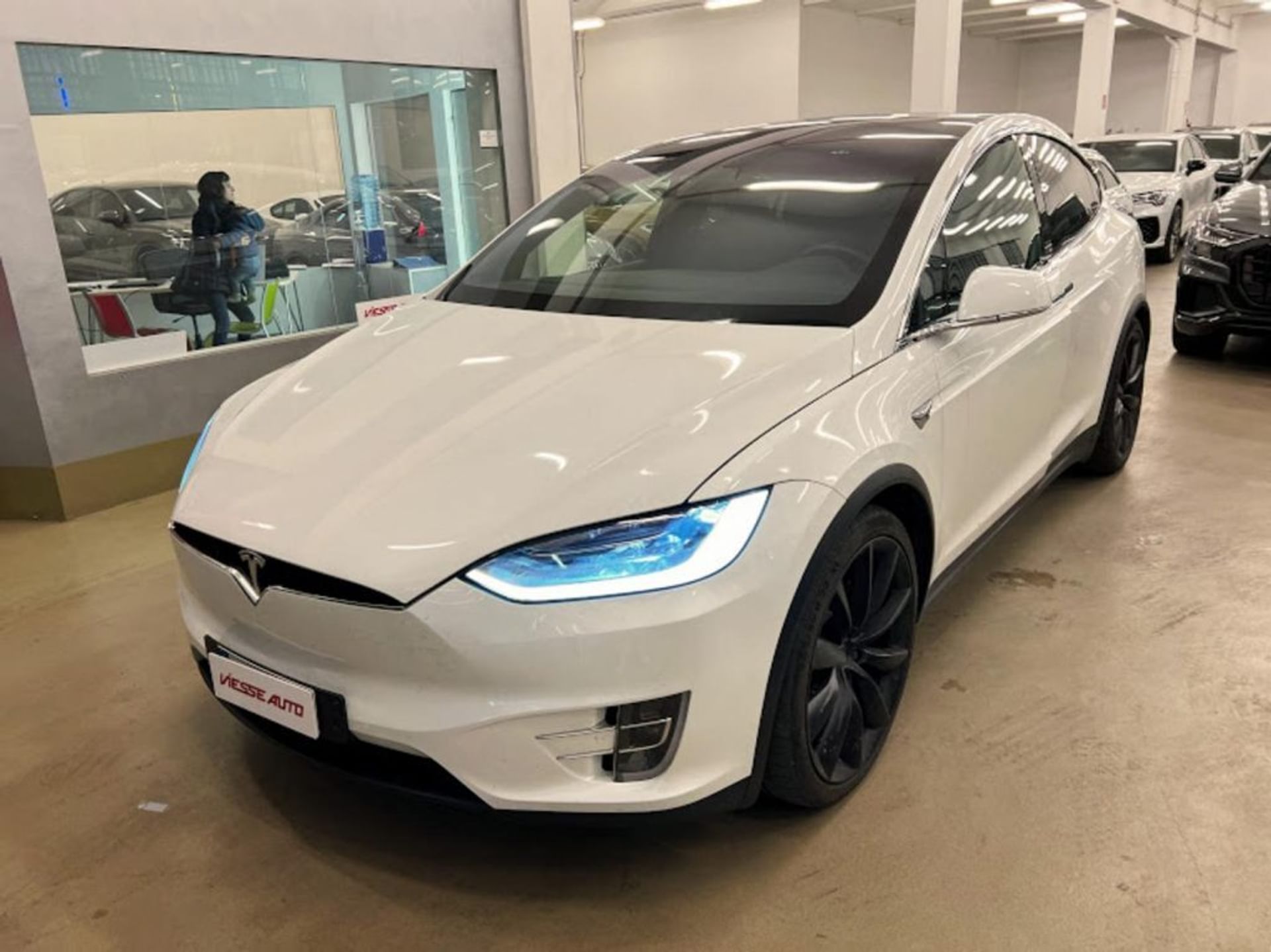 Acquista Tesla Model Y usate - Autosupermarket