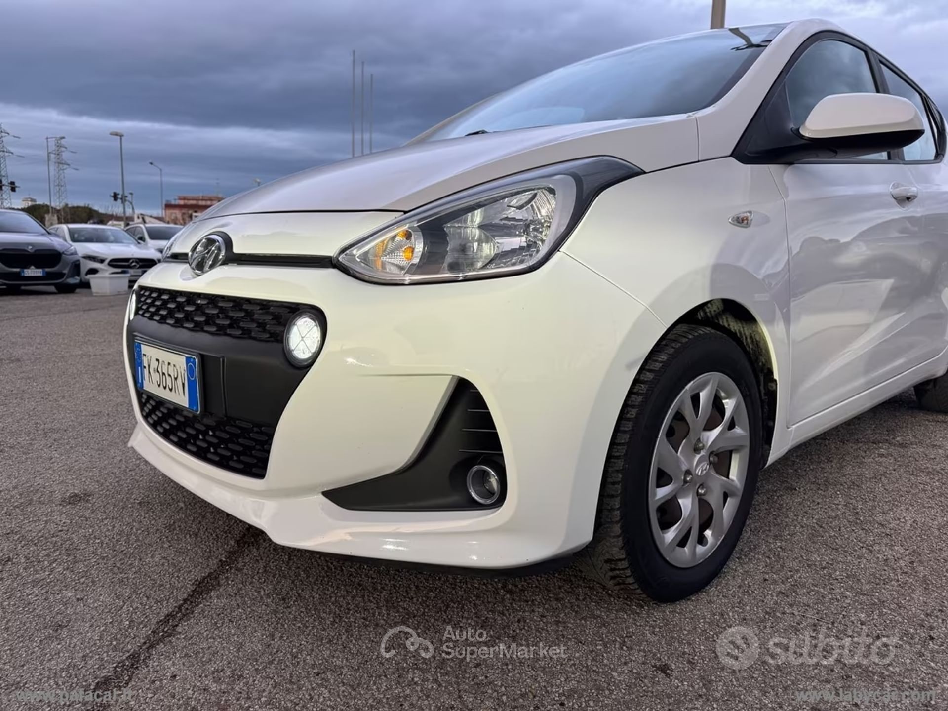 Hyundai i10