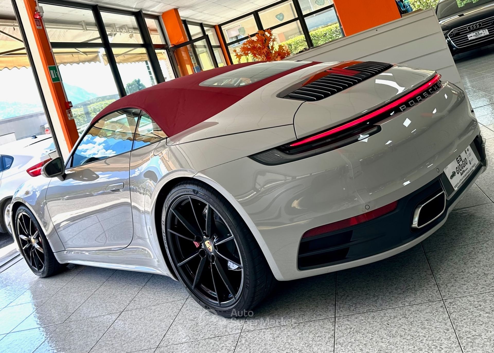 Porsche 911