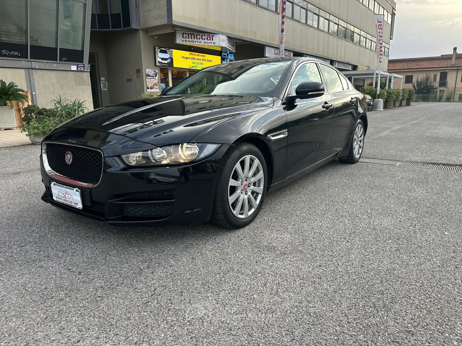 Jaguar XE