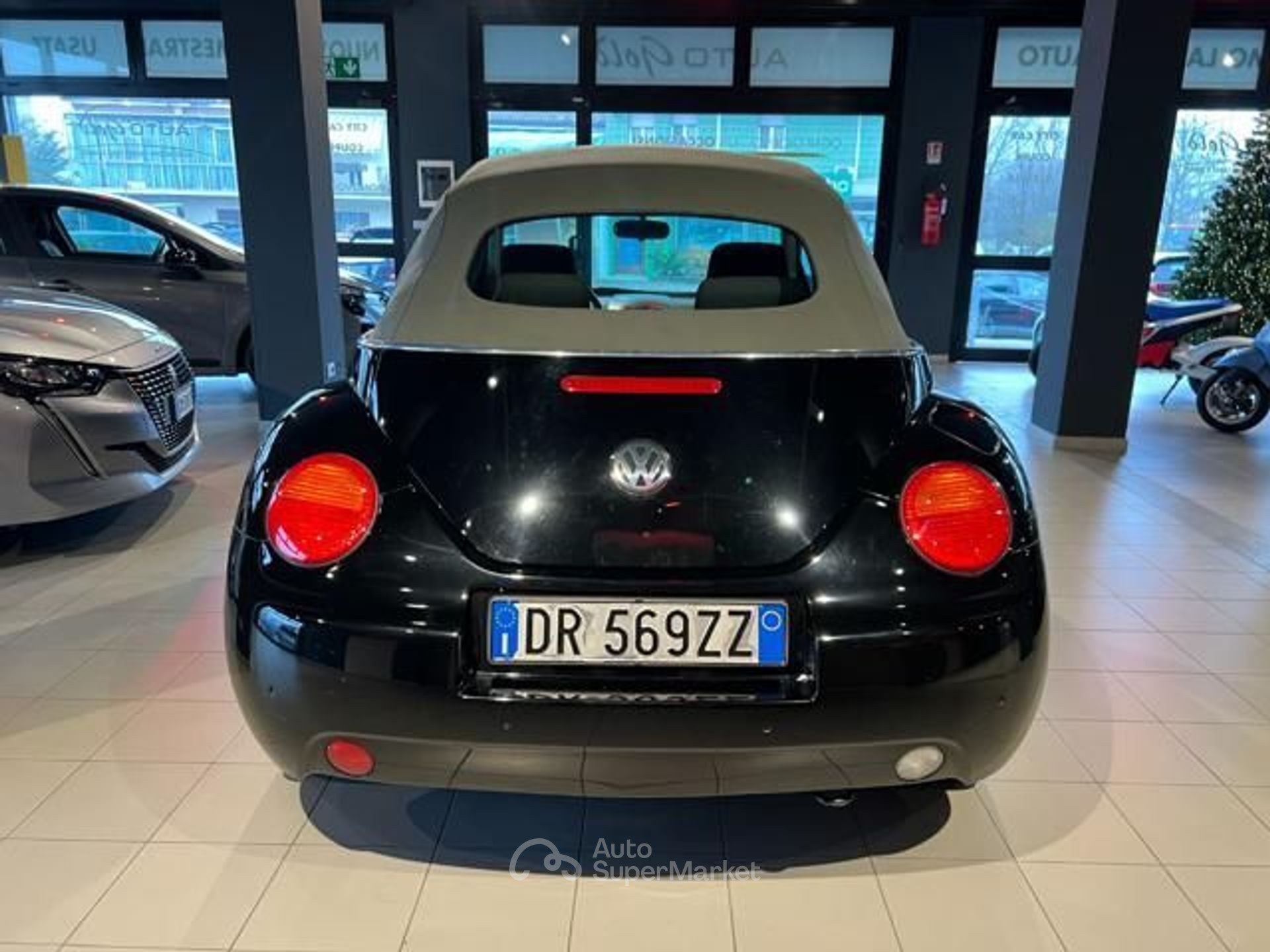 Volkswagen New Beetle