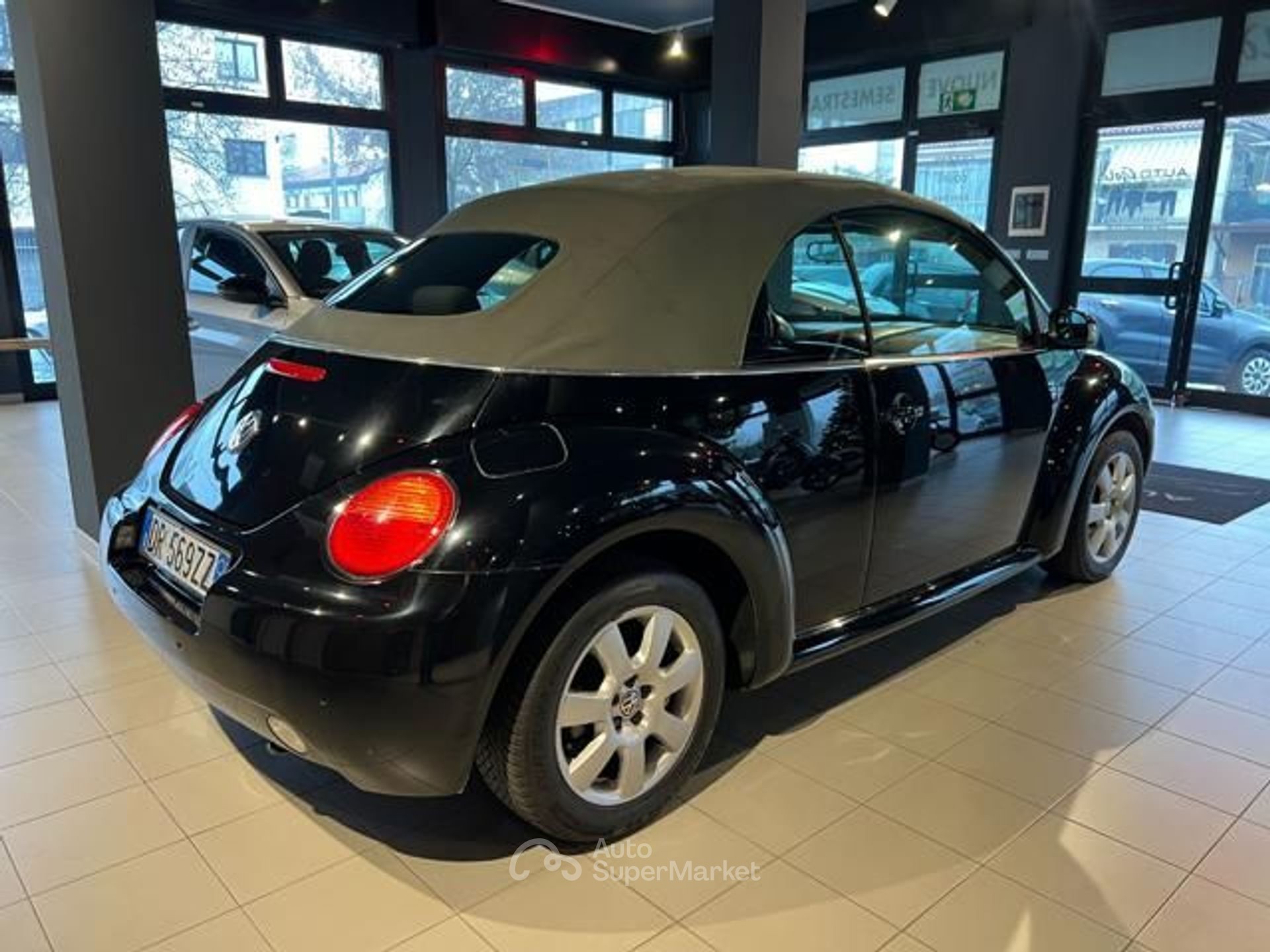 Volkswagen New Beetle