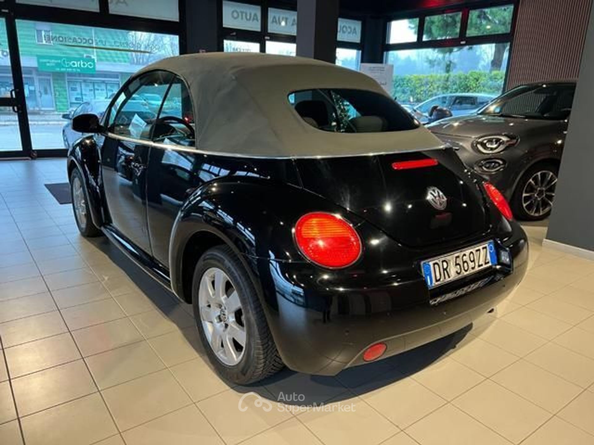 Volkswagen New Beetle