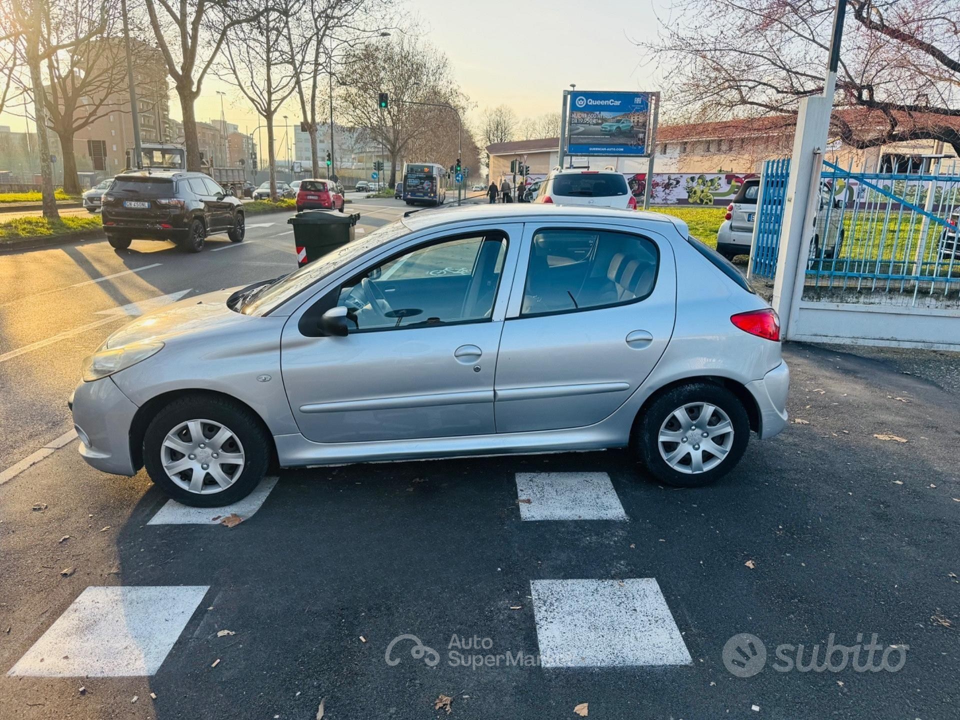 Peugeot 206