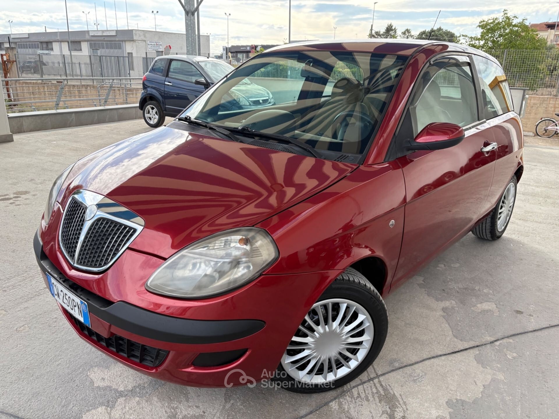Lancia Ypsilon