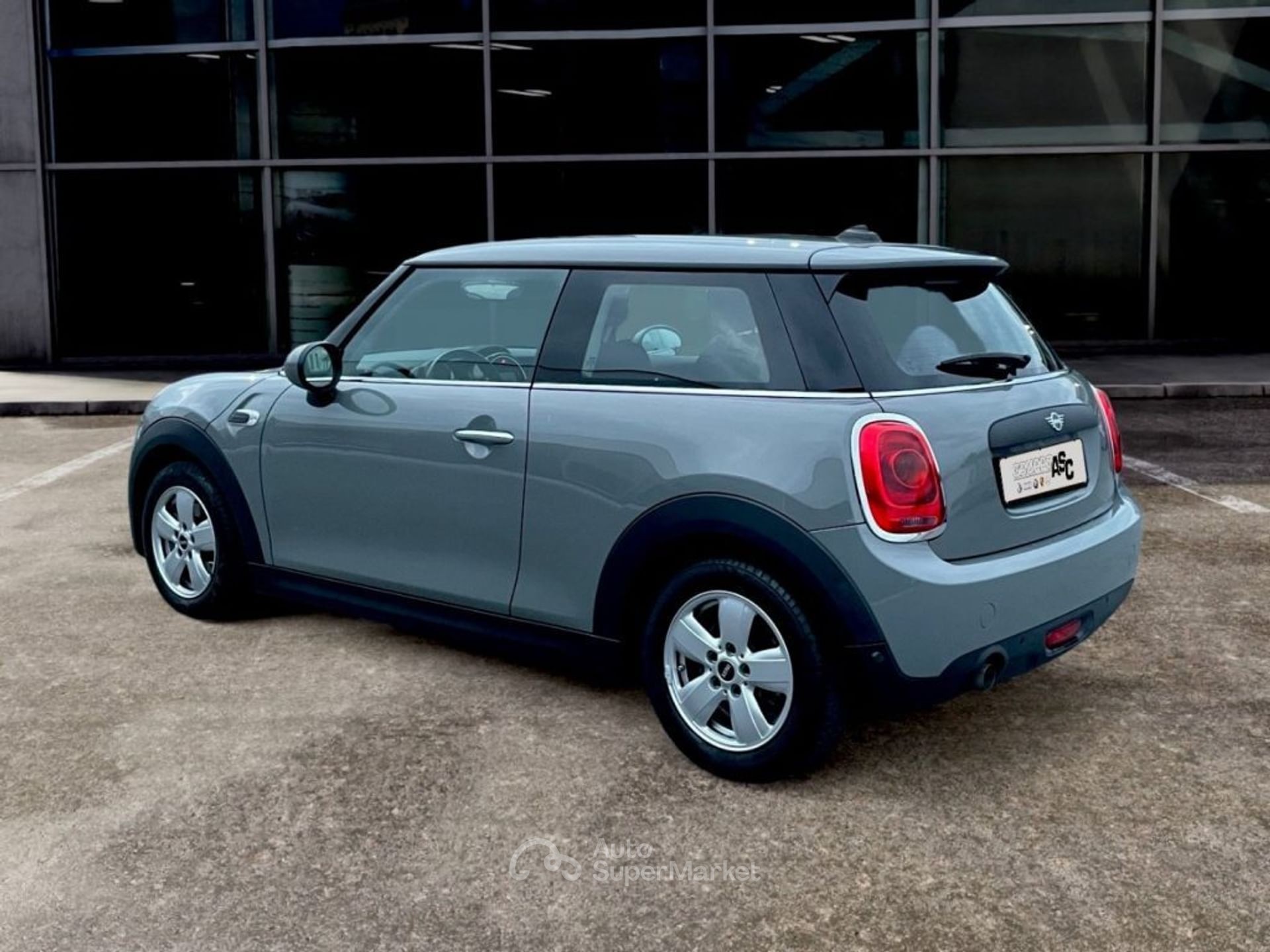 MINI One