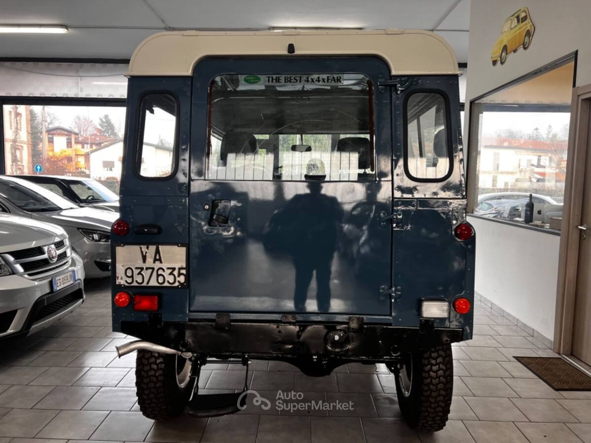 Land Rover Defender