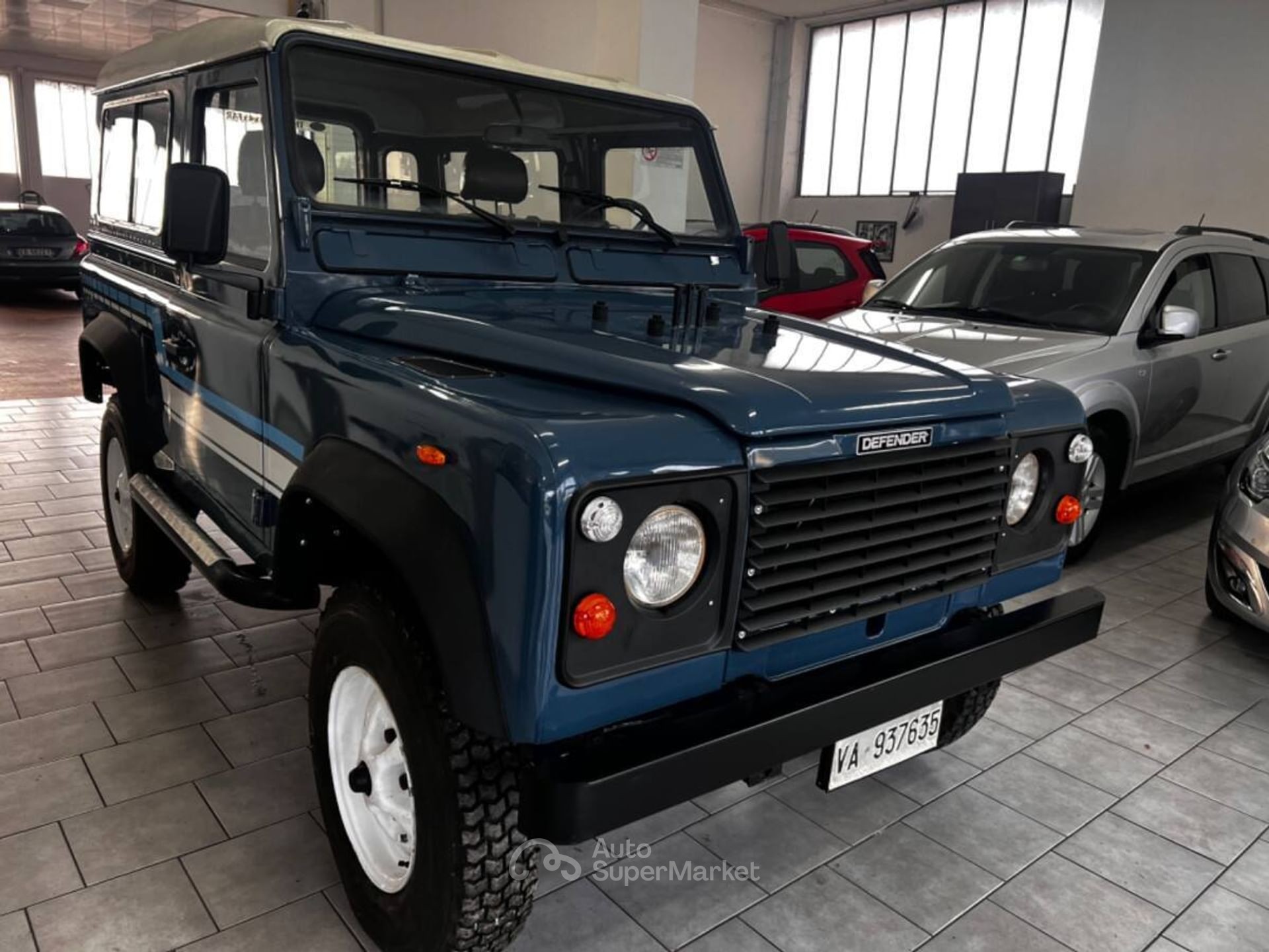 Land Rover Defender