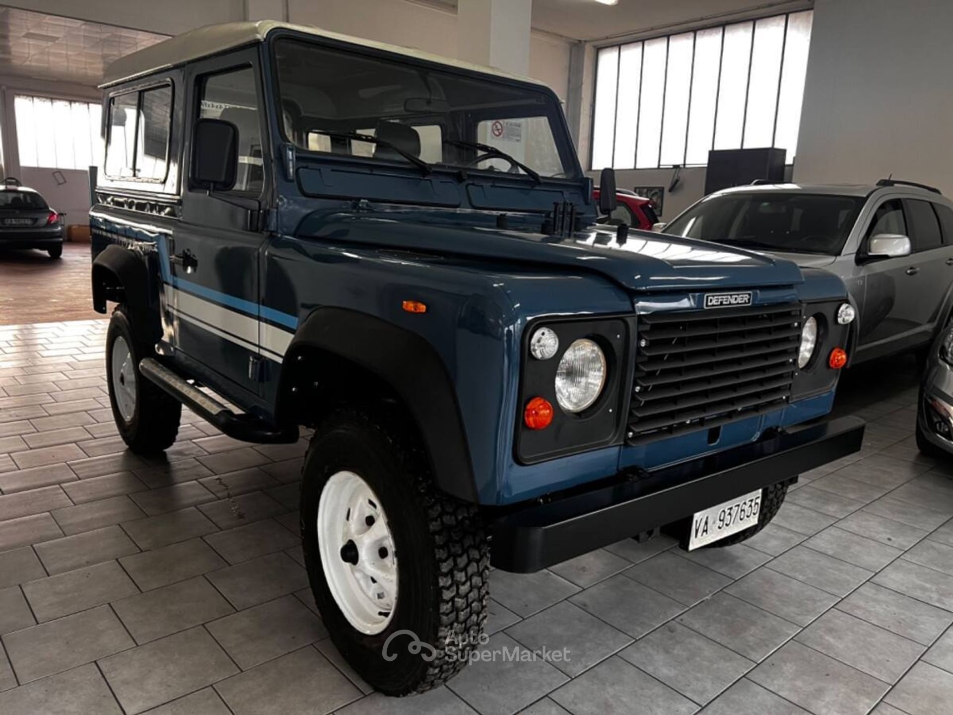 Land Rover Defender