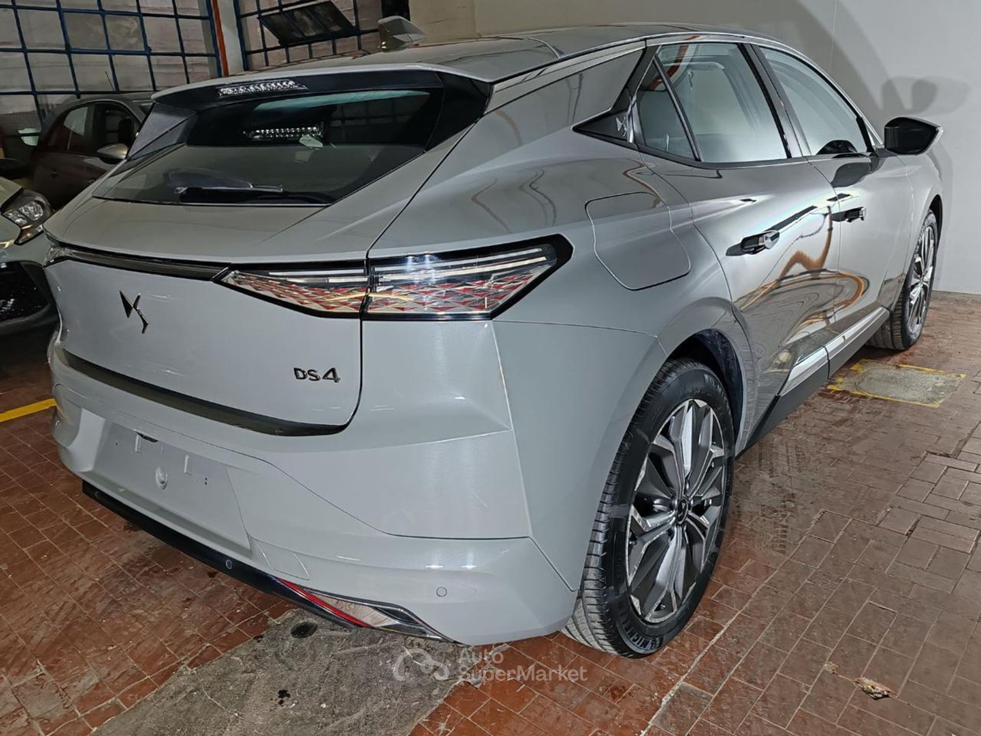 DS Automobiles DS 4