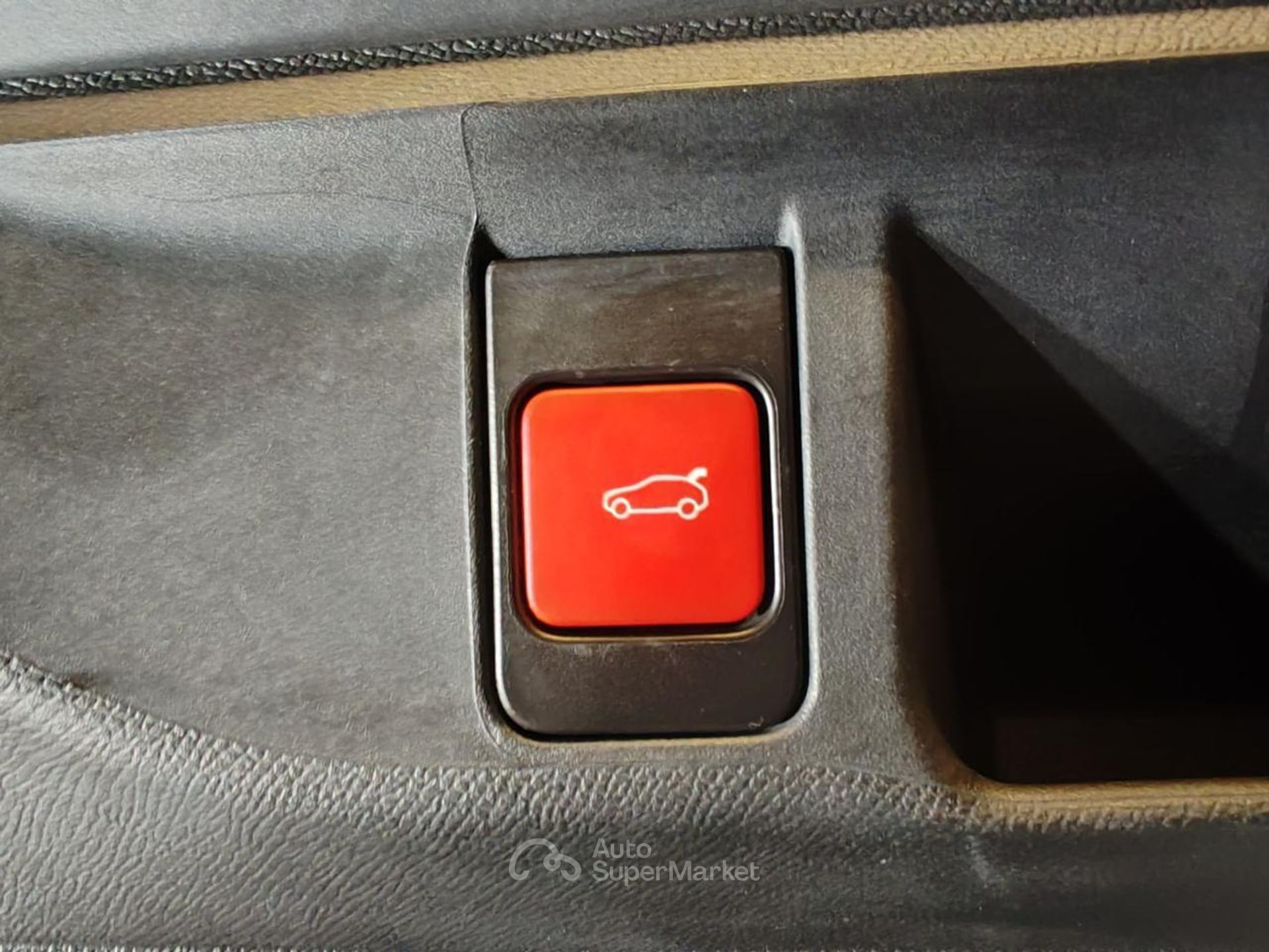 DS Automobiles DS 4