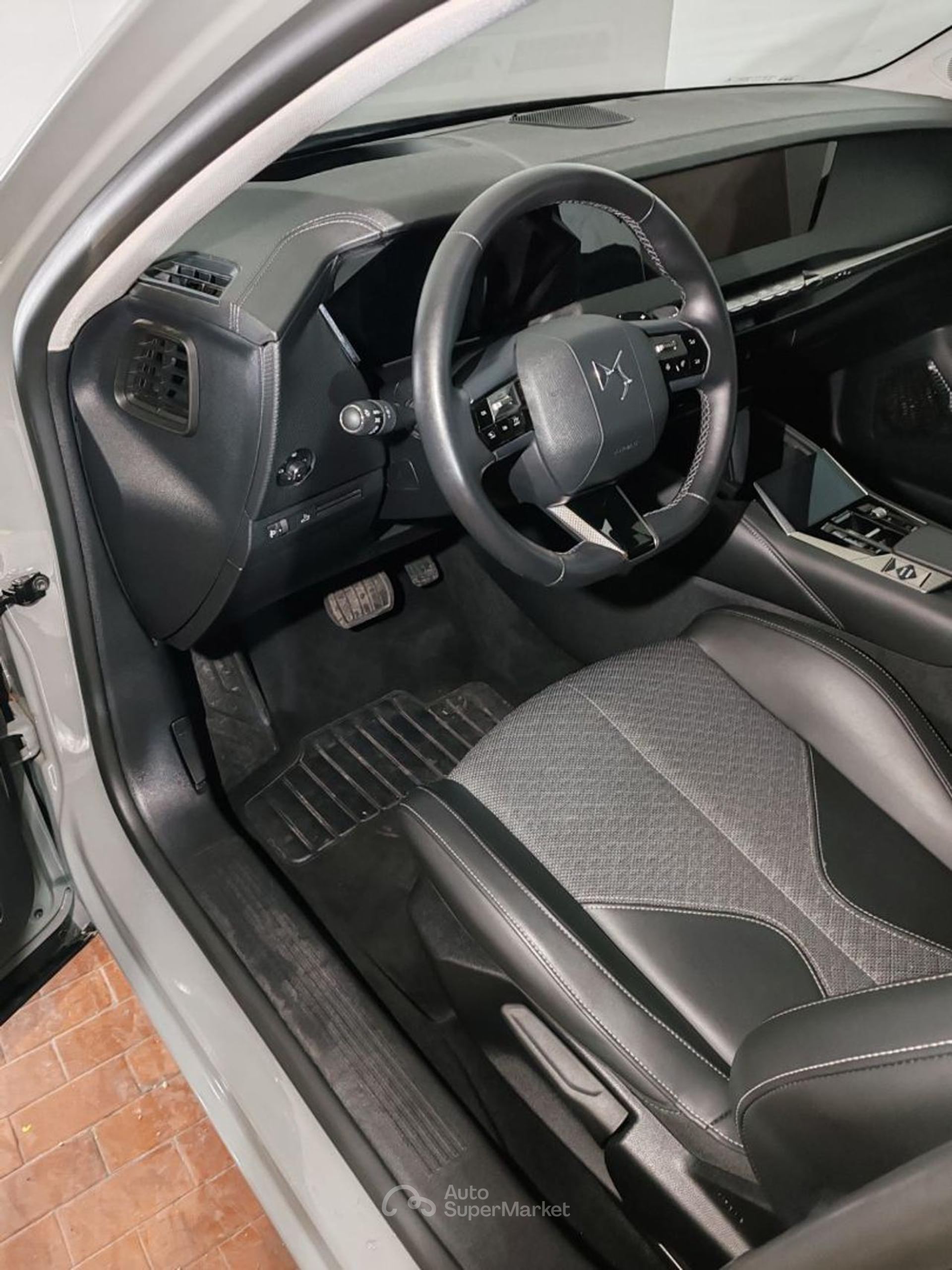 DS Automobiles DS 4