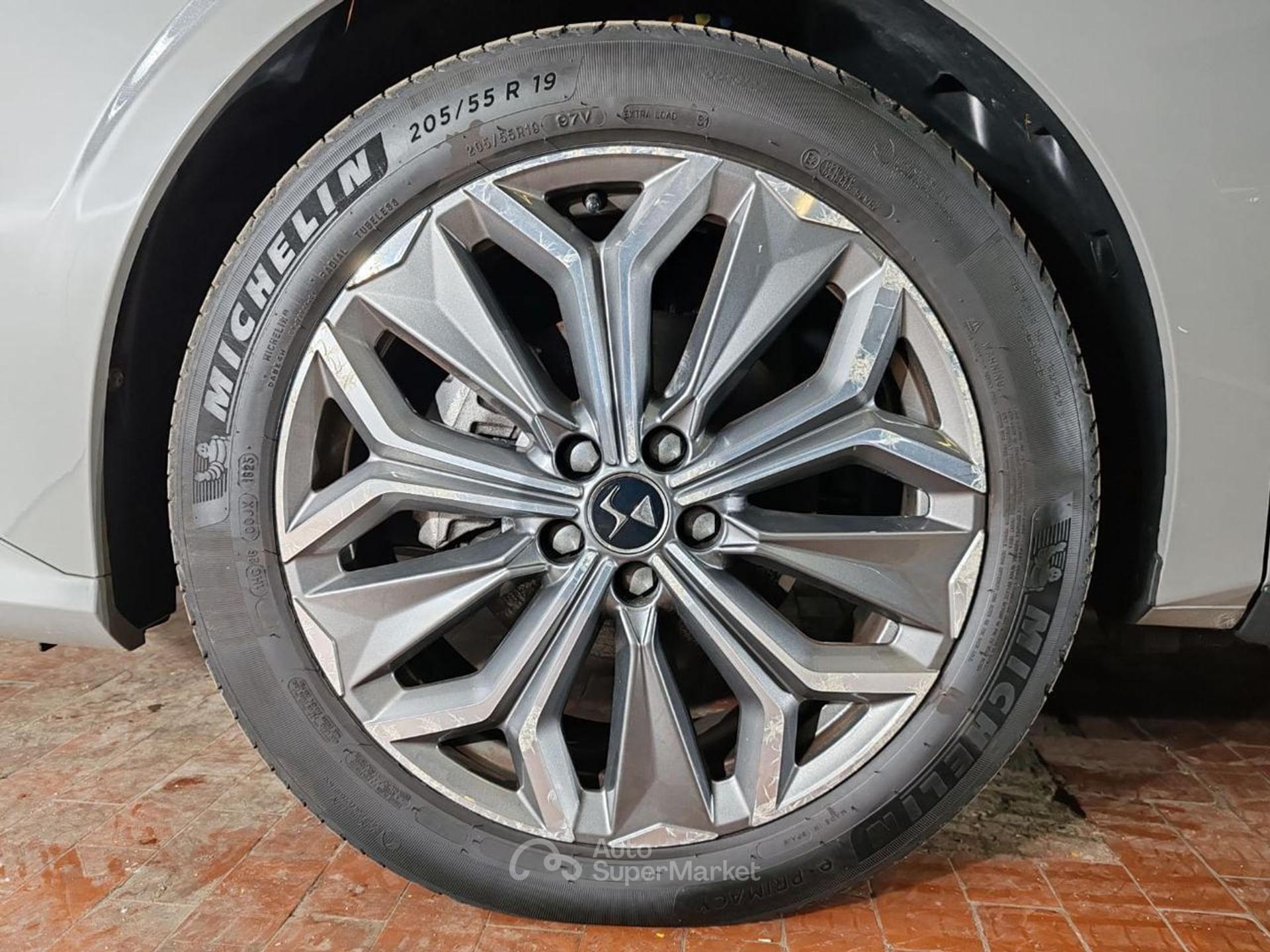 DS Automobiles DS 4
