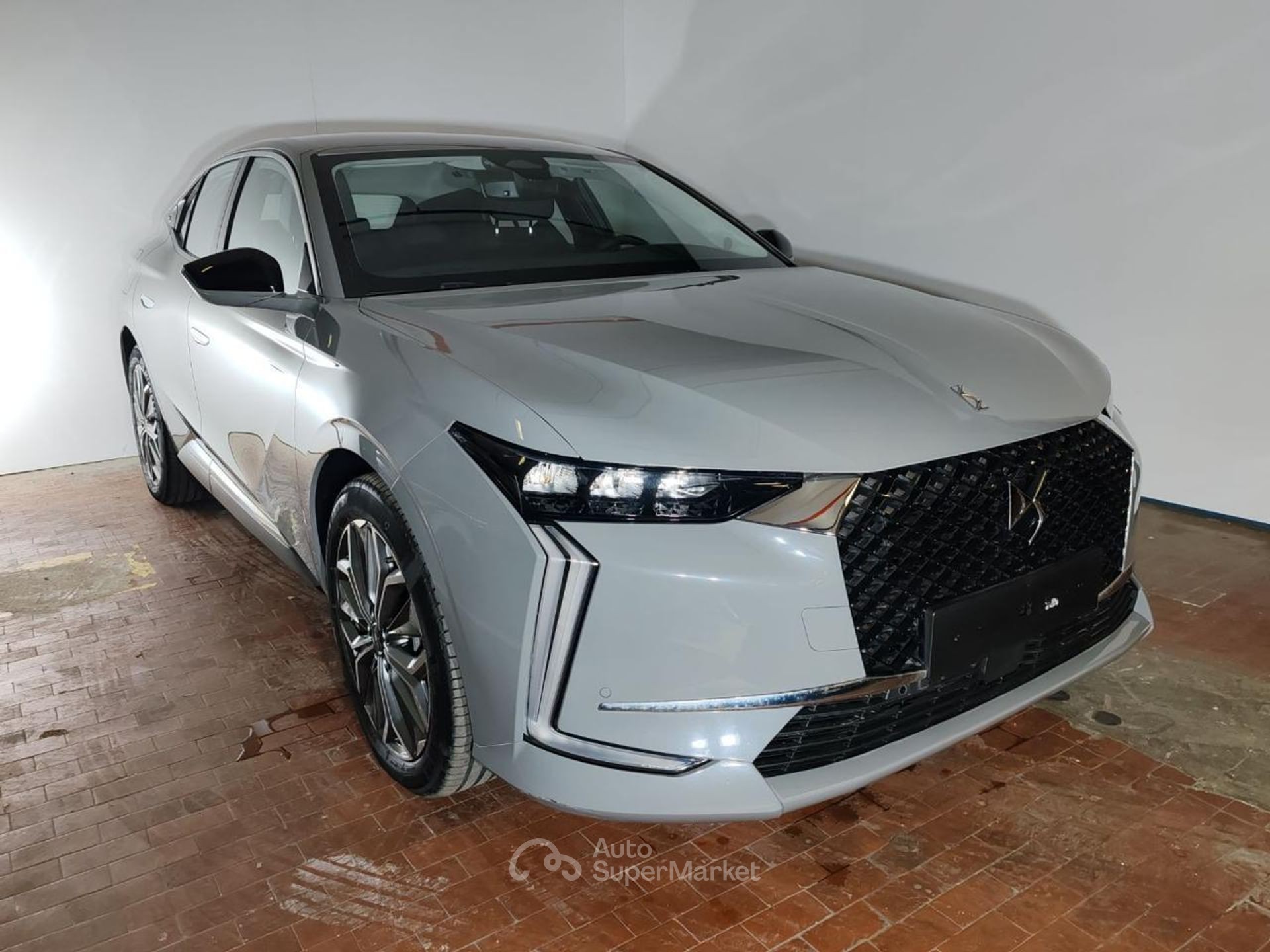 DS Automobiles DS 4