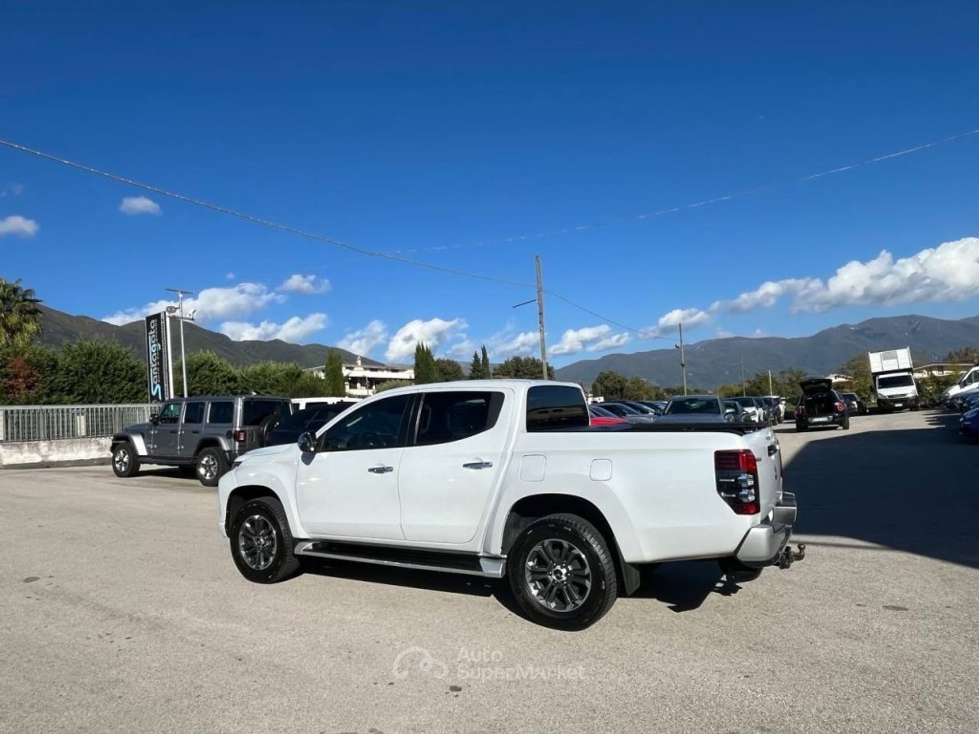 Mitsubishi L200