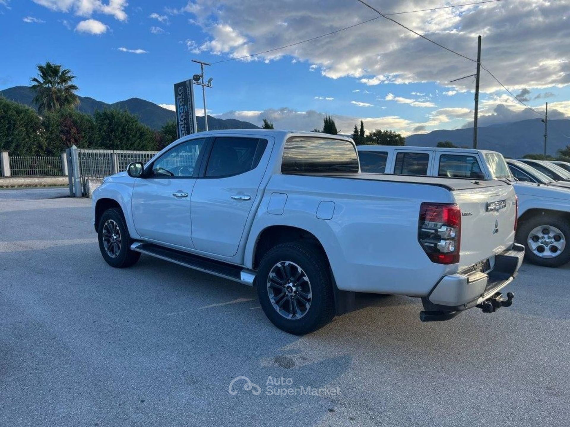 Mitsubishi L200