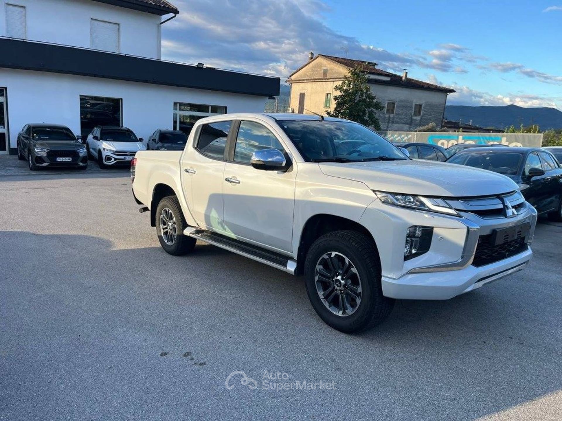 Mitsubishi L200