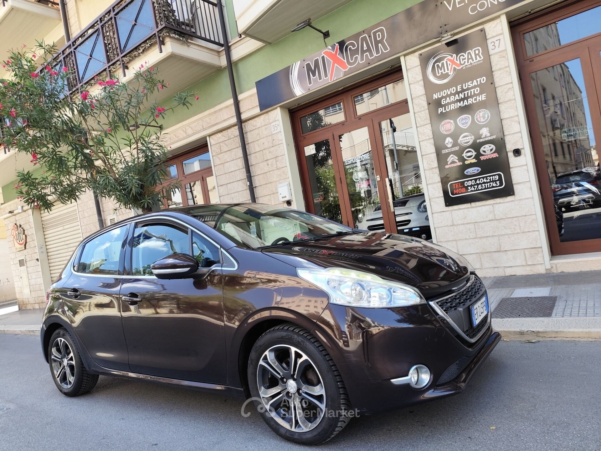 Peugeot 208
