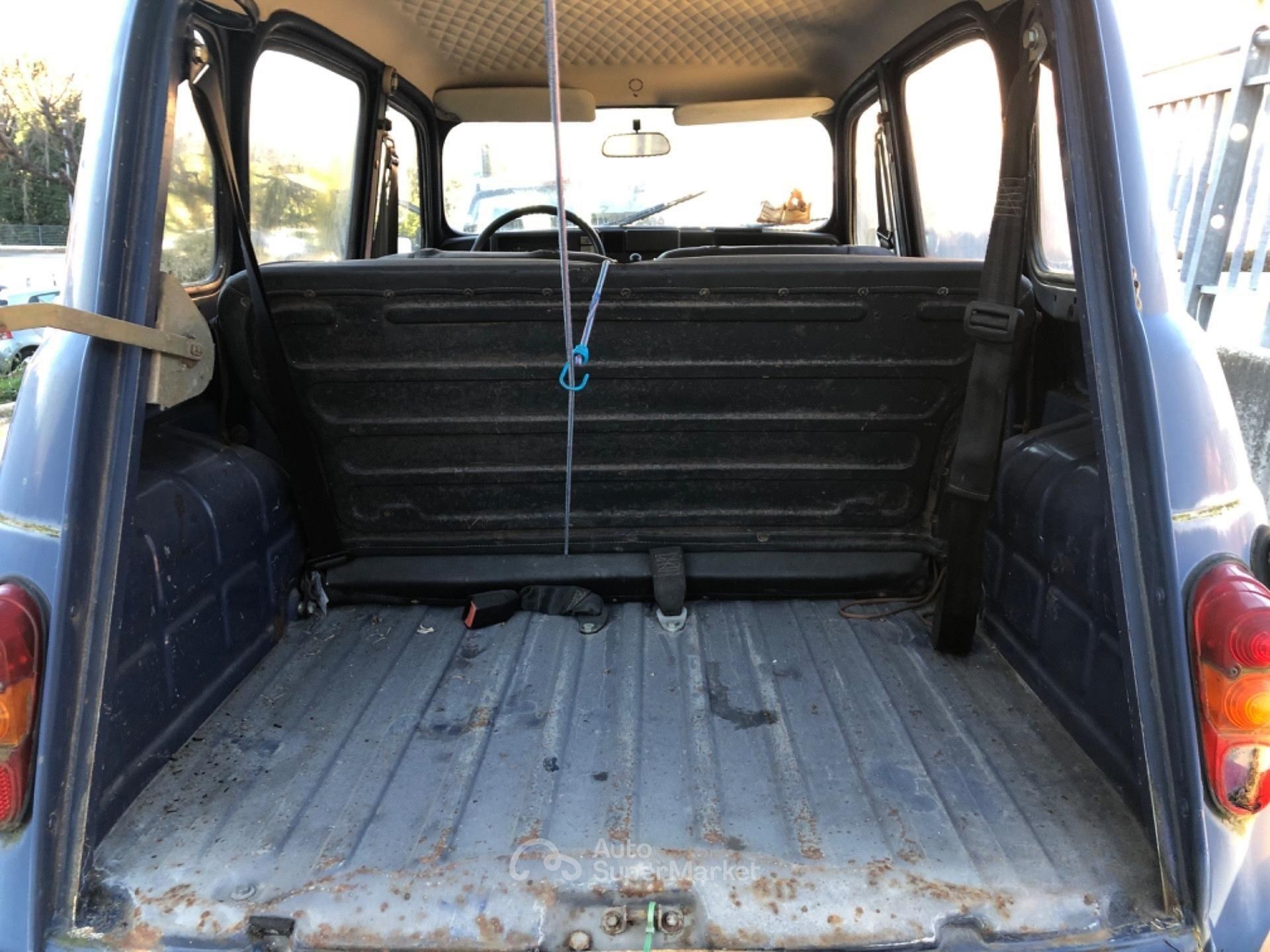 Renault 4