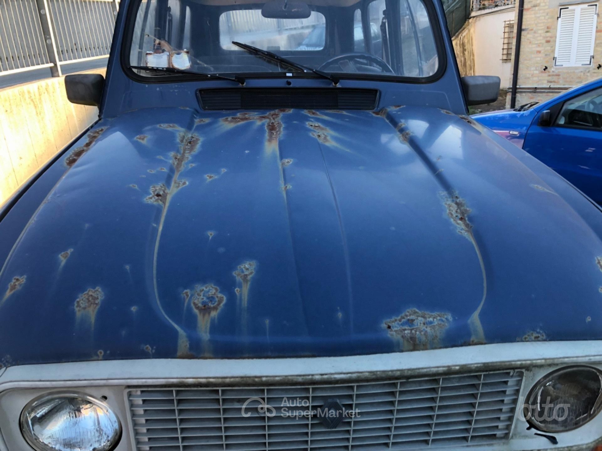 Renault 4