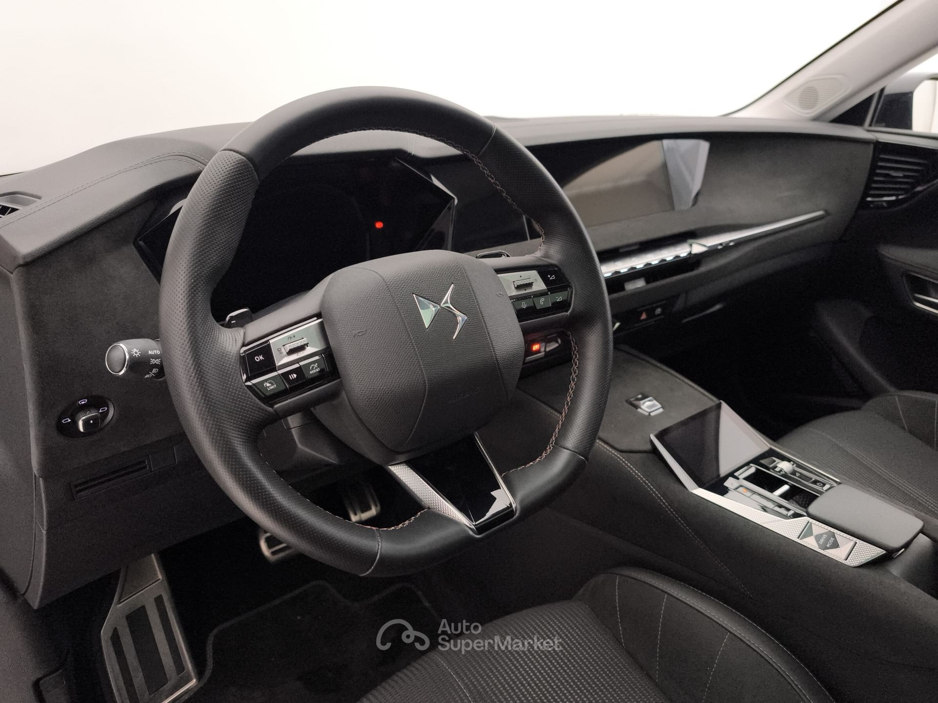 DS Automobiles DS 4
