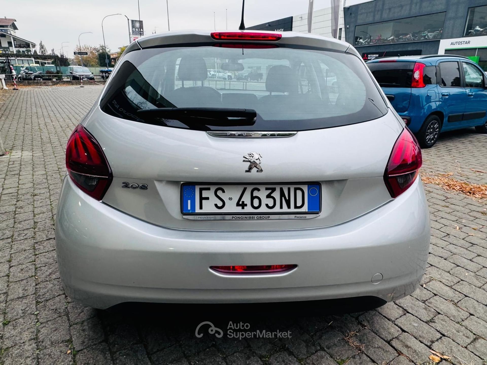 Peugeot 208