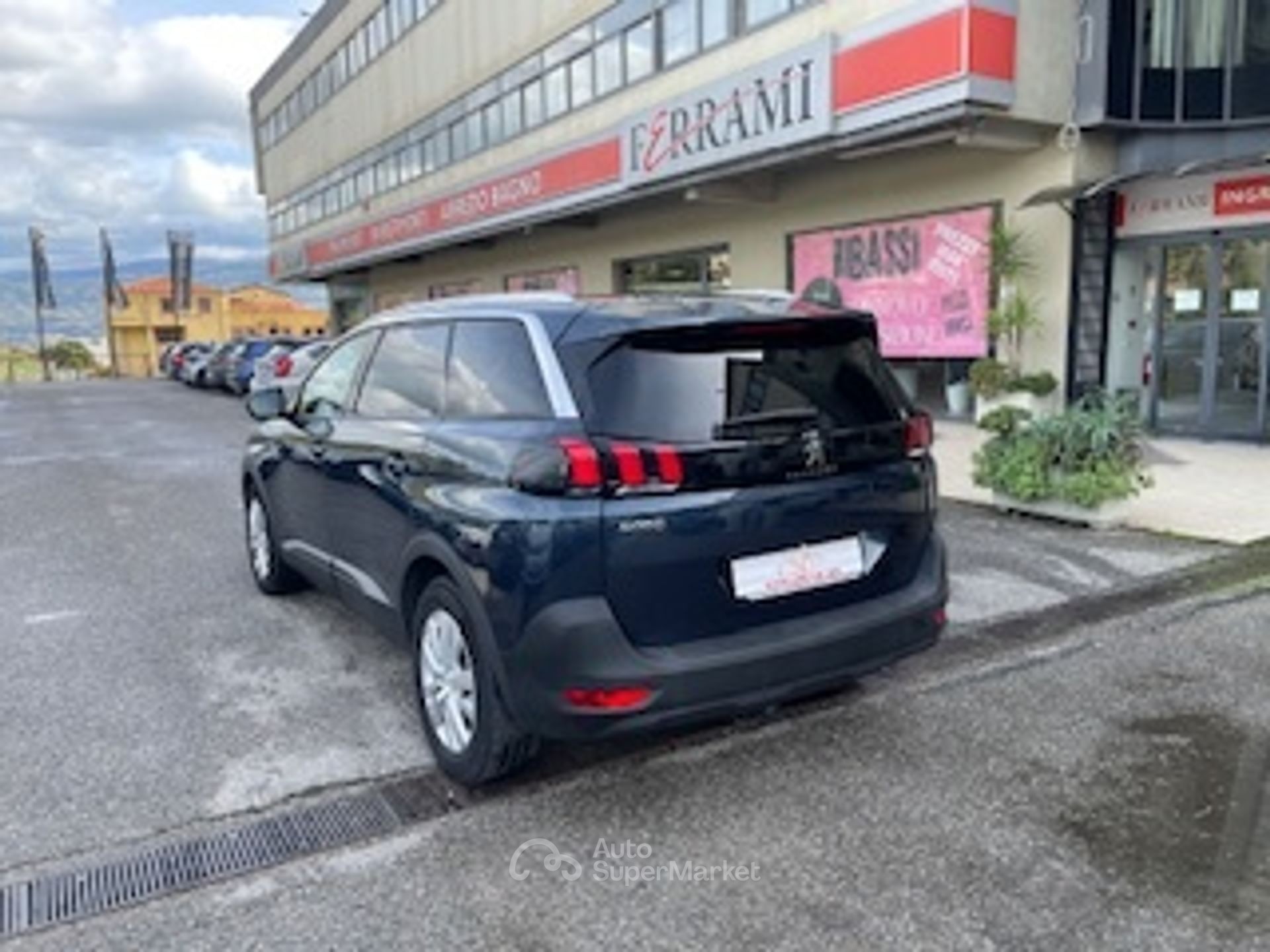 Peugeot 5008