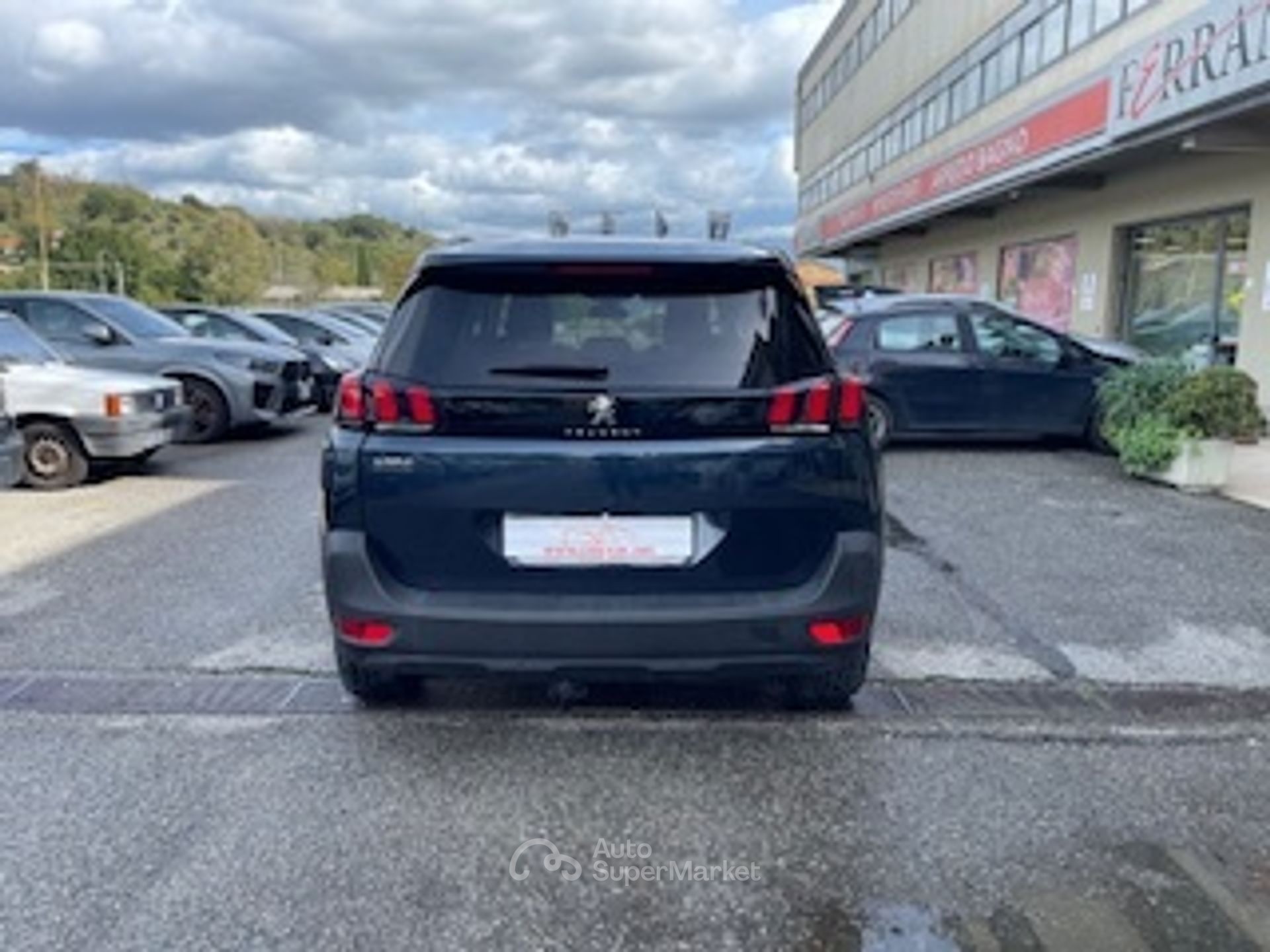 Peugeot 5008