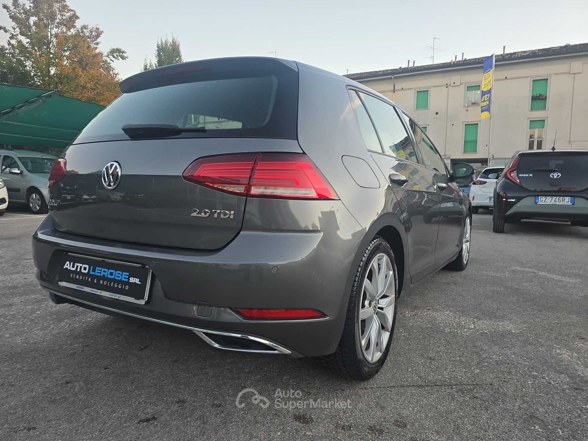 Volkswagen Golf