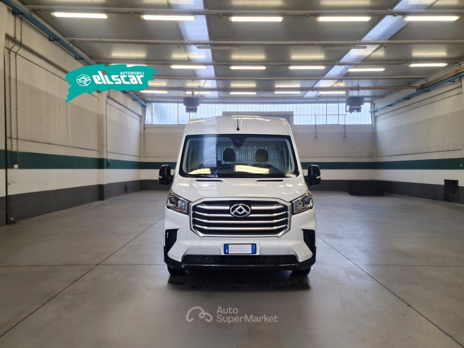 Maxus Deliver9