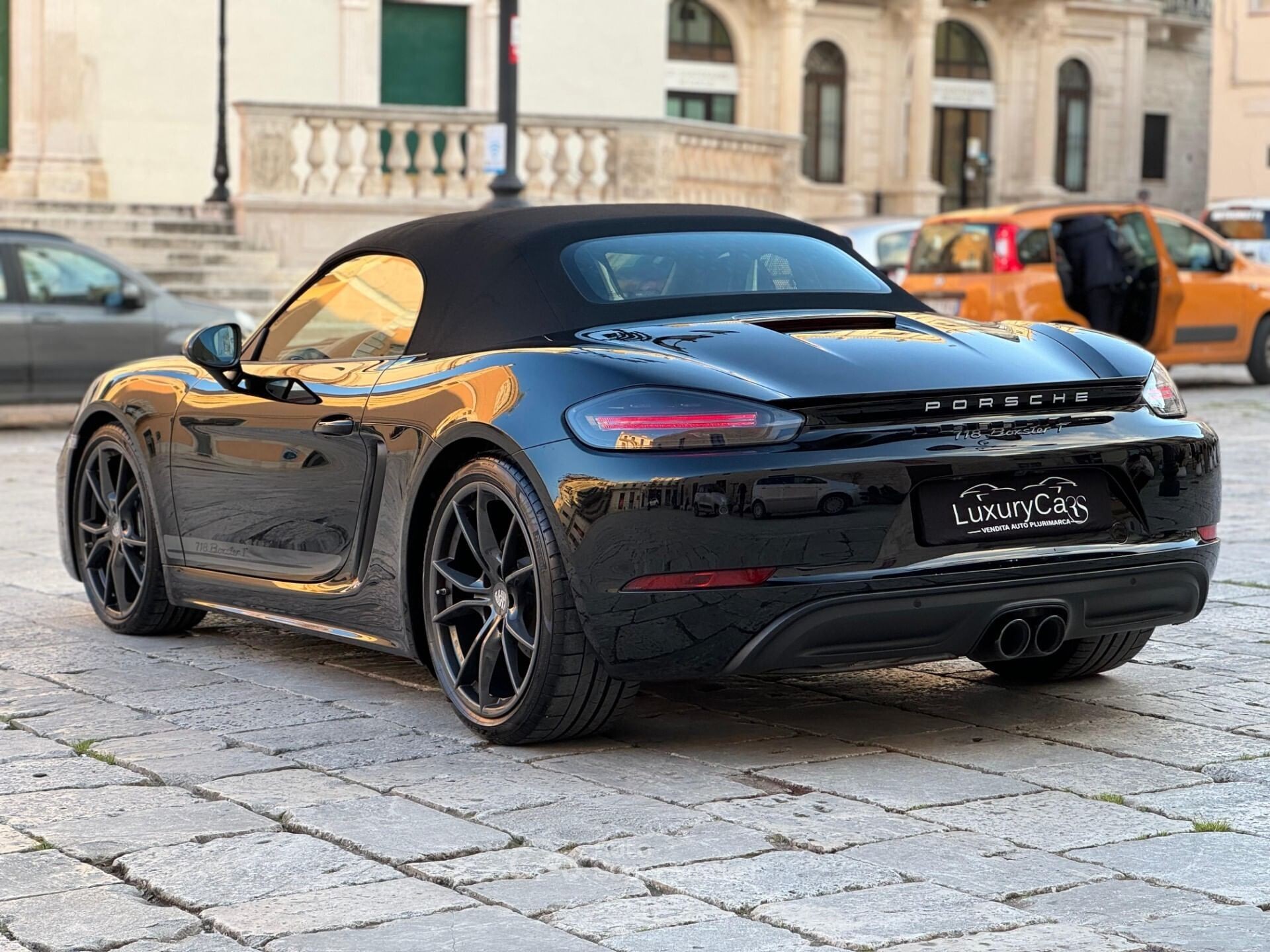 Porsche 718
