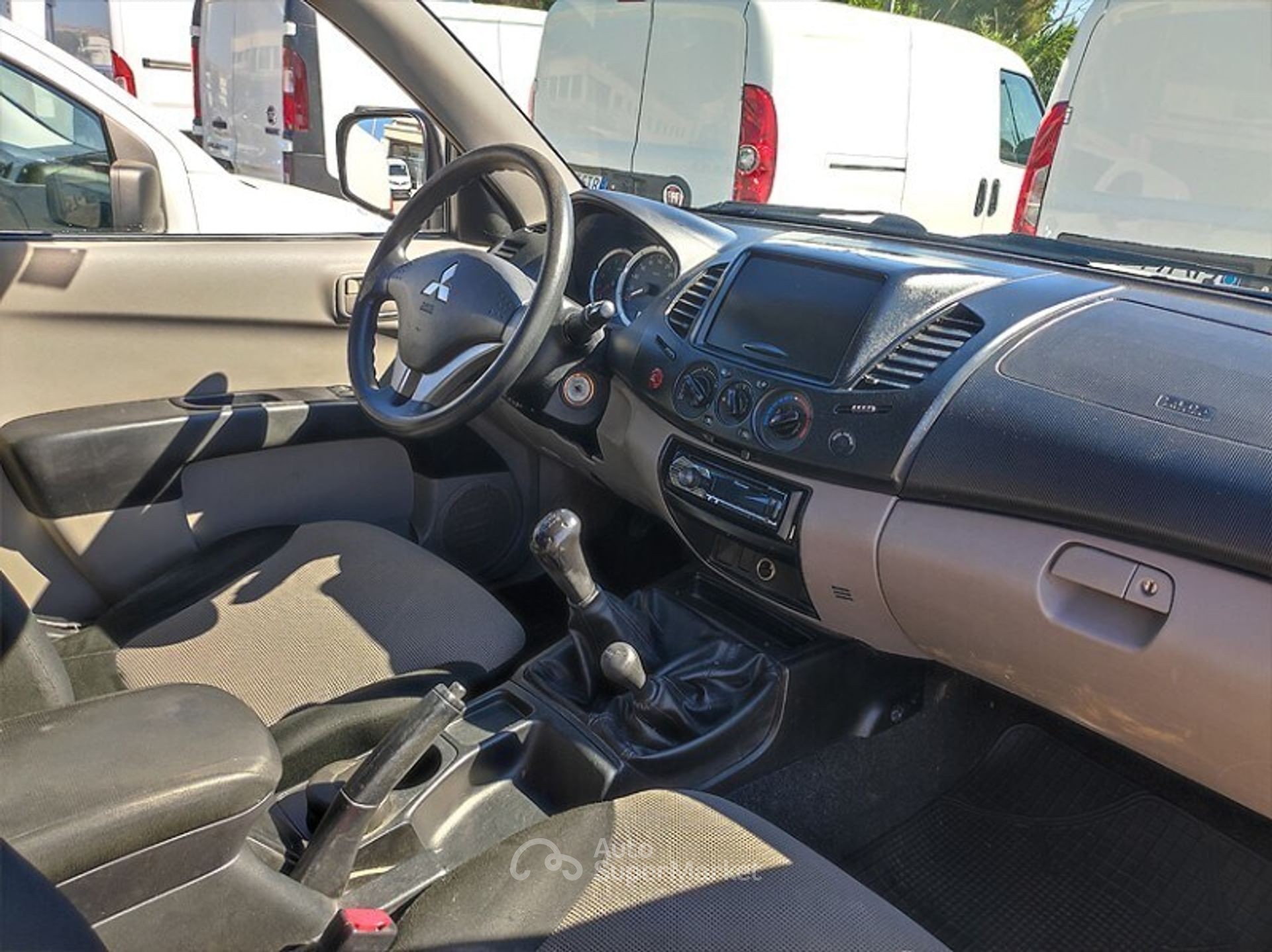 Mitsubishi L200