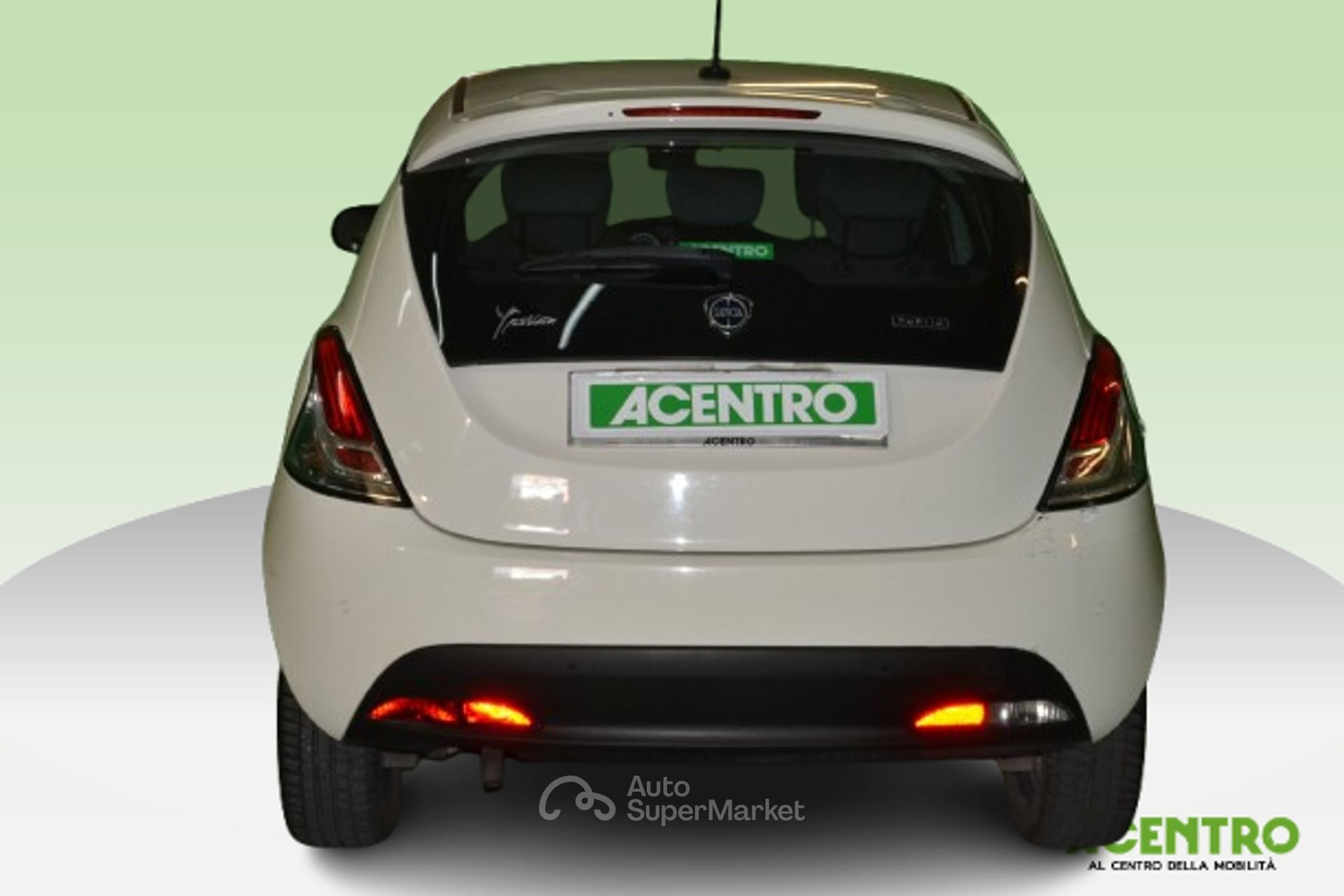 Lancia Ypsilon