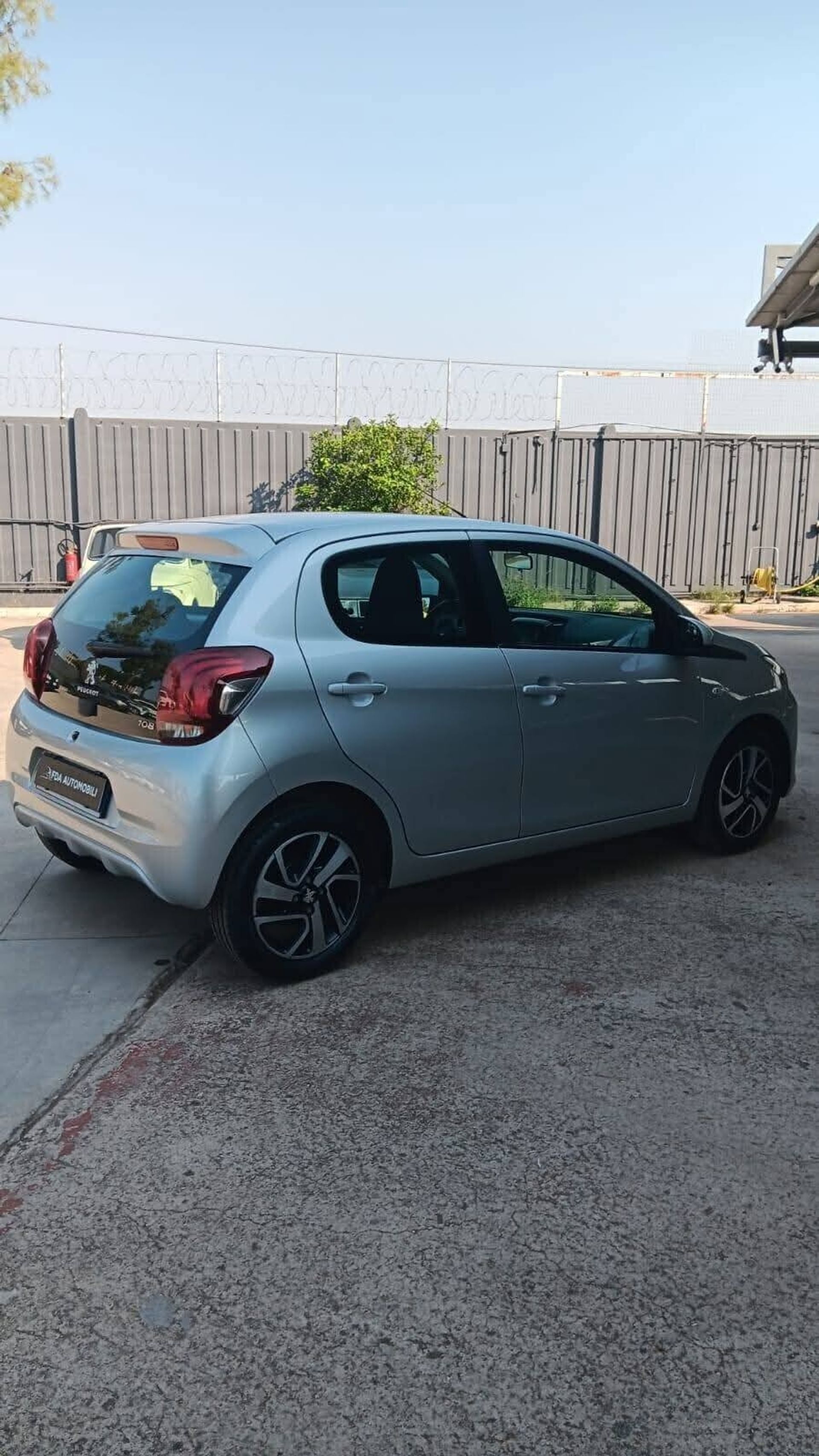 Peugeot 108