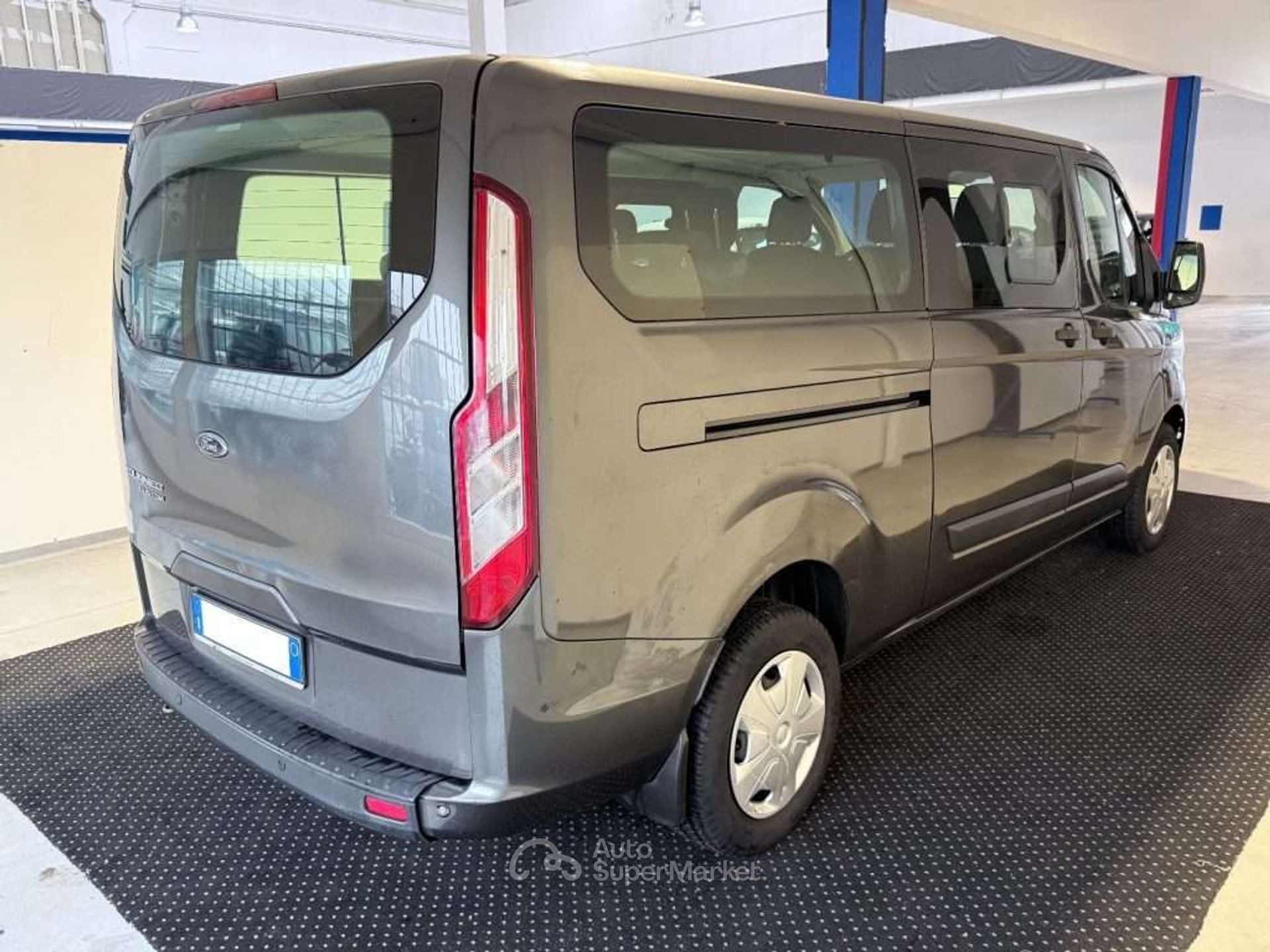 Ford Tourneo Custom