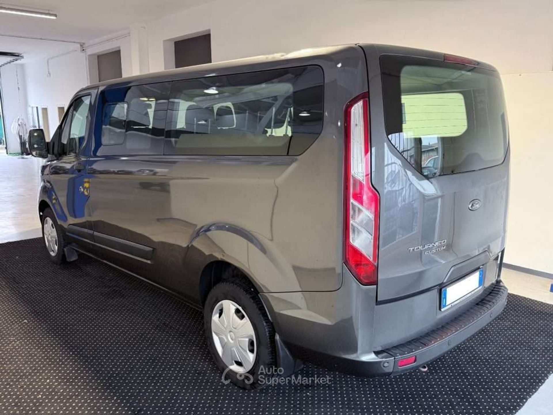 Ford Tourneo Custom