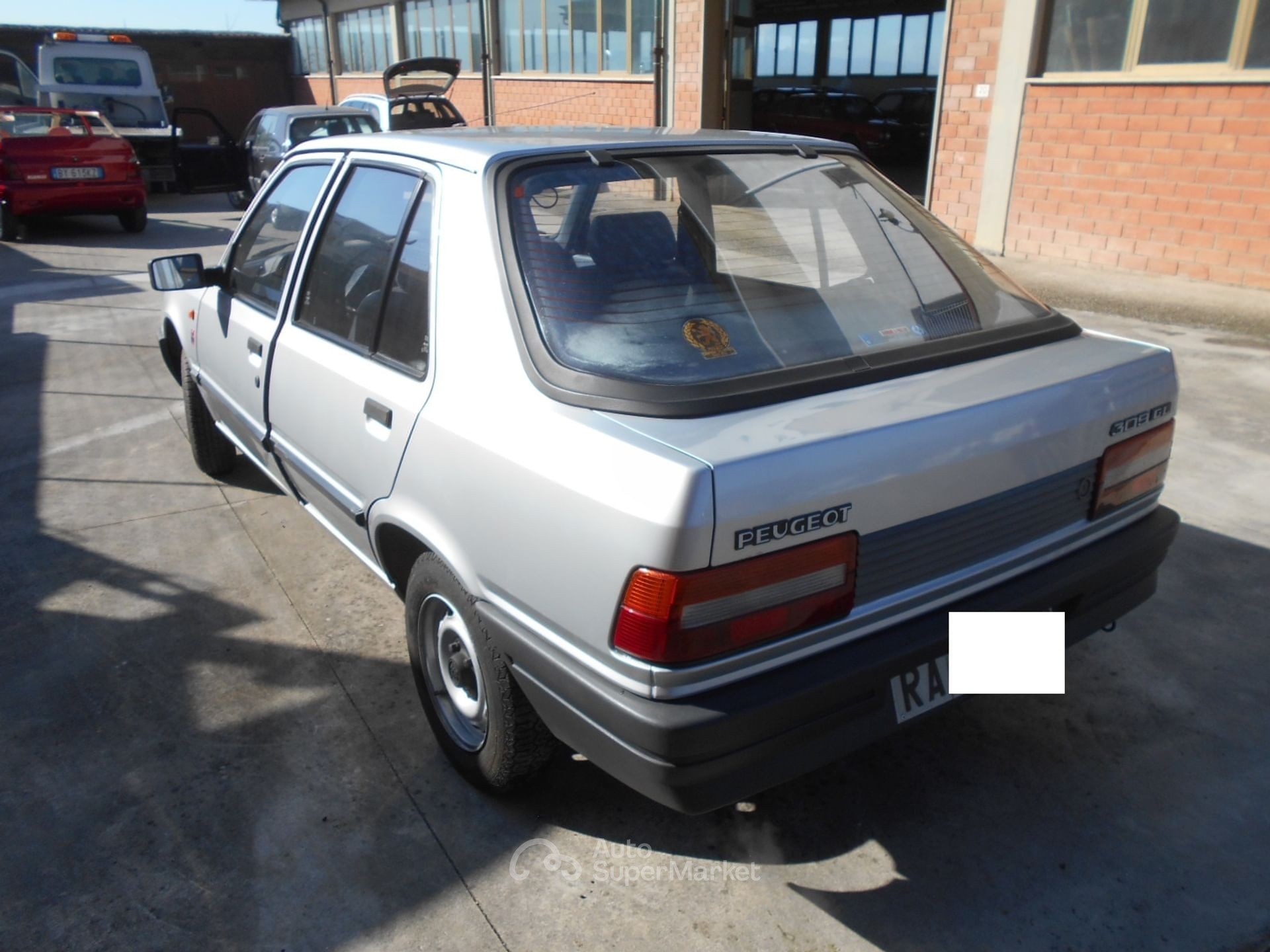 Peugeot 309