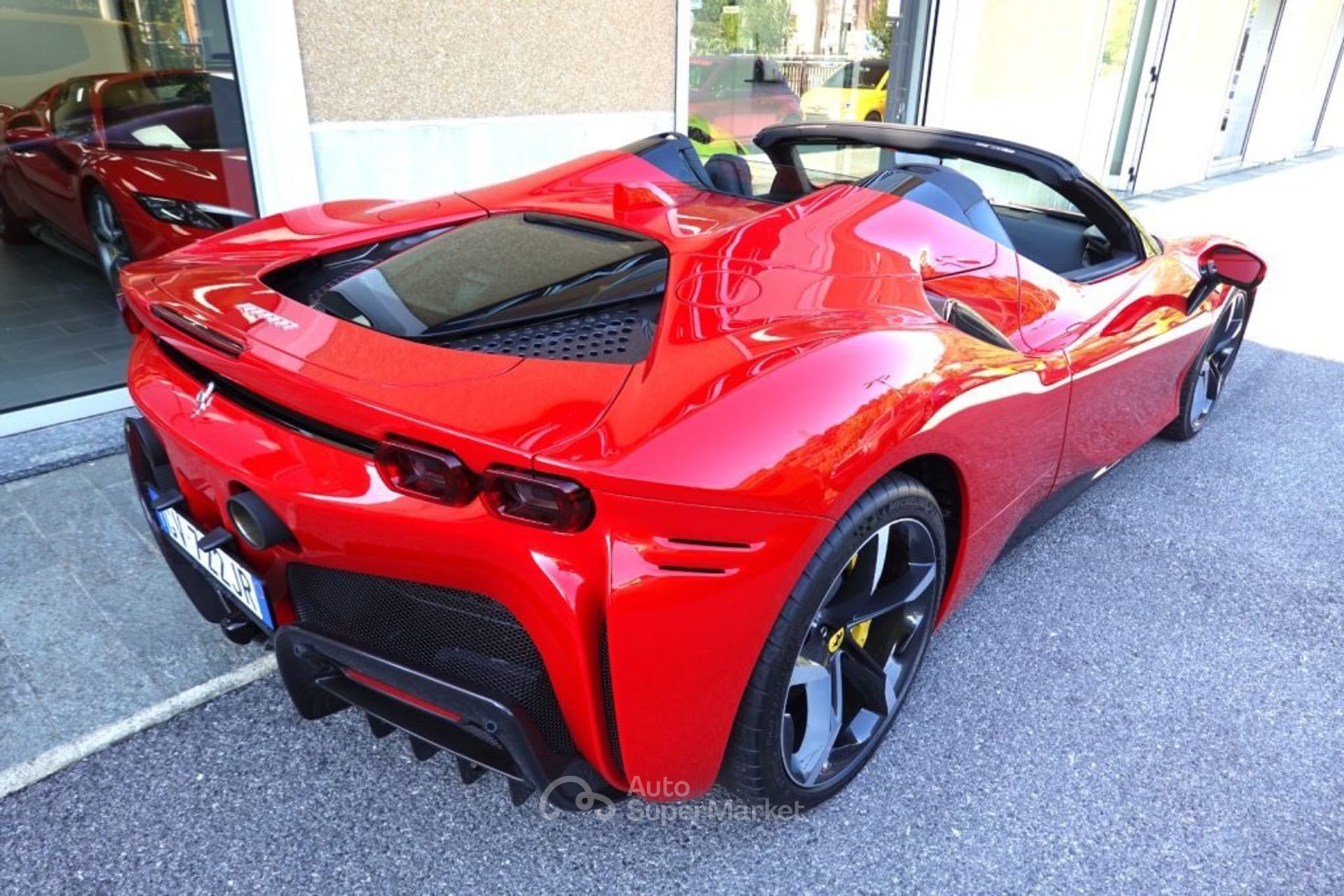 Ferrari SF90