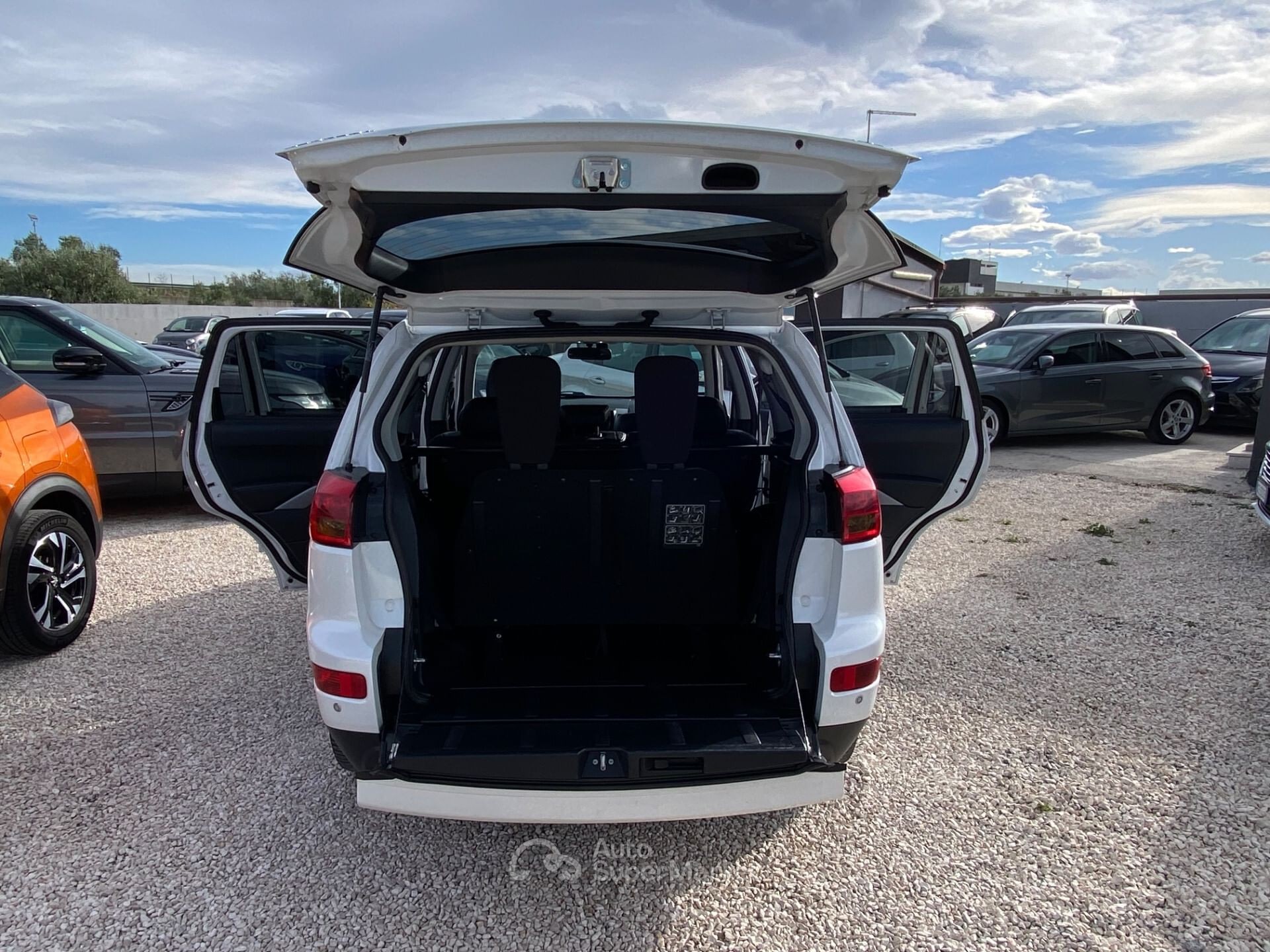 Peugeot 4007