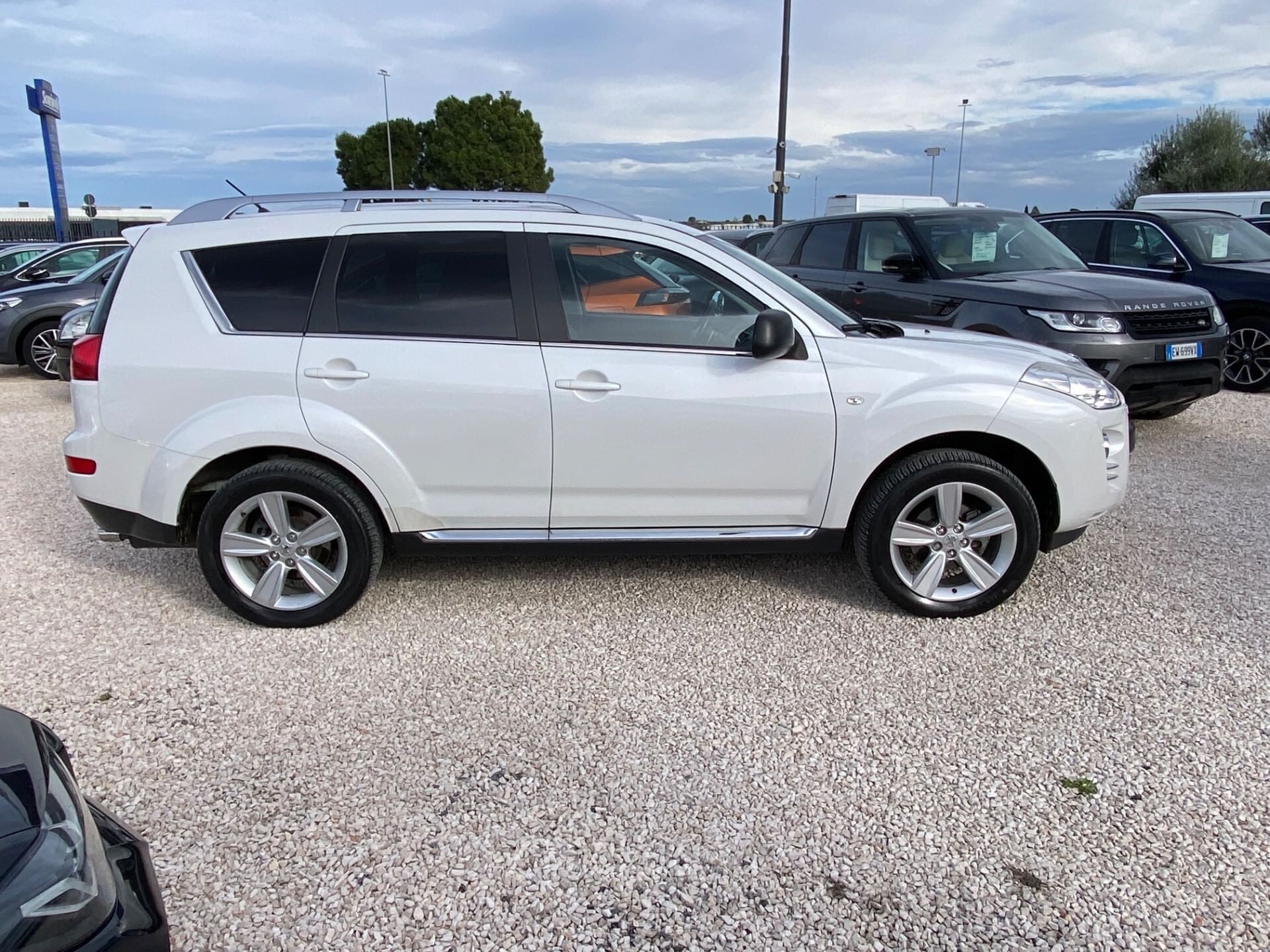 Peugeot 4007