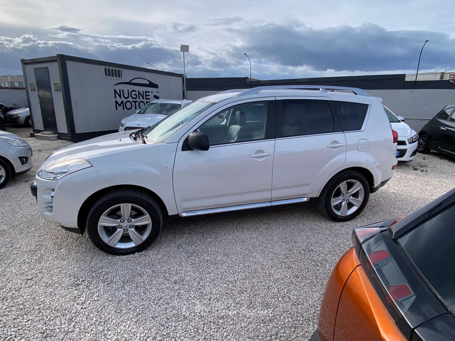 Peugeot 4007