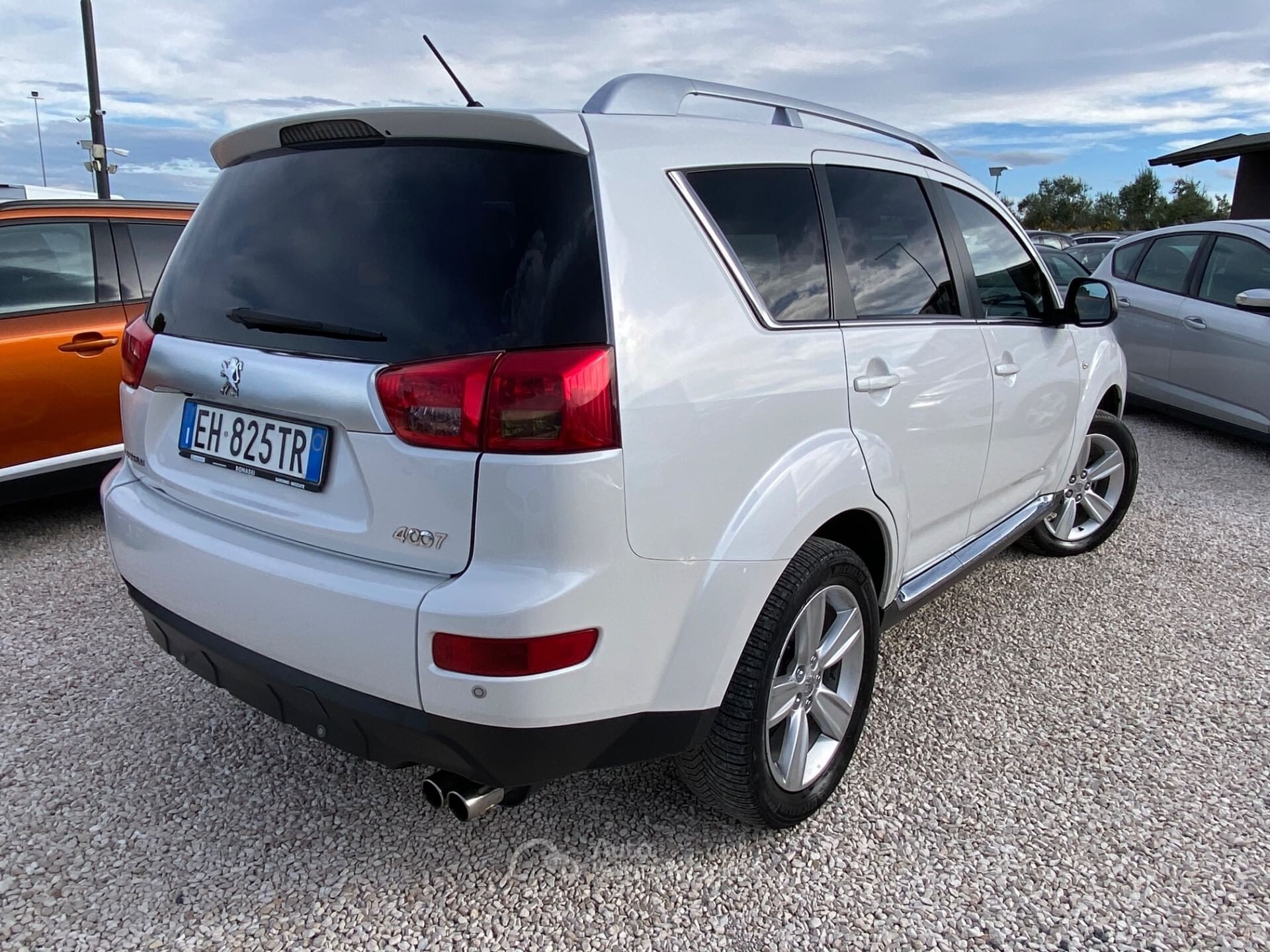 Peugeot 4007