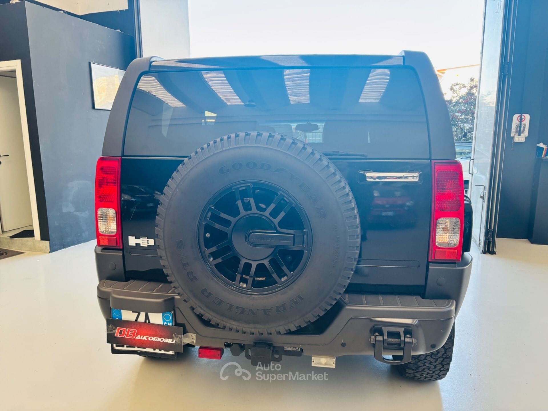 Hummer H3