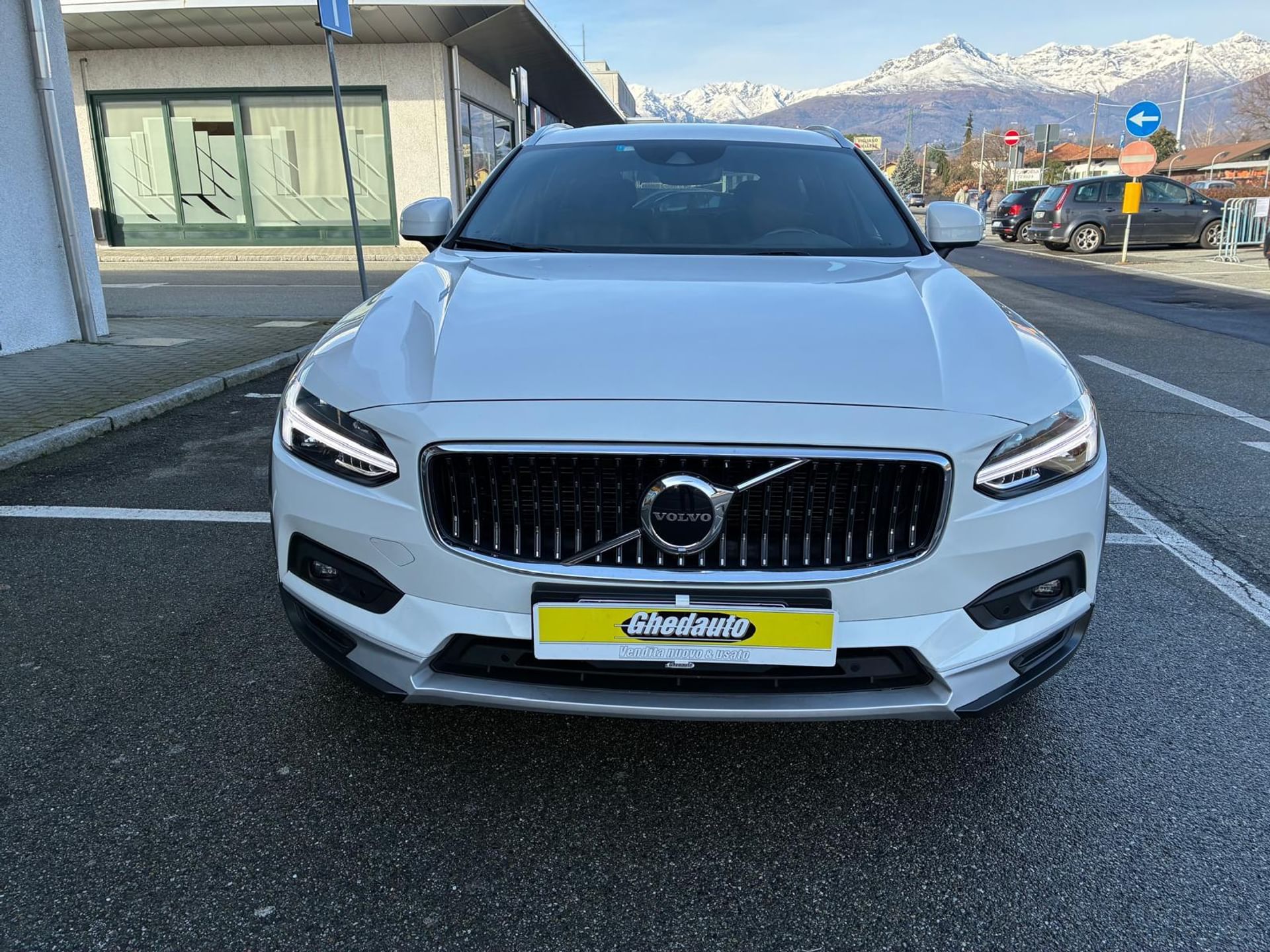 Volvo V90 Cross Country