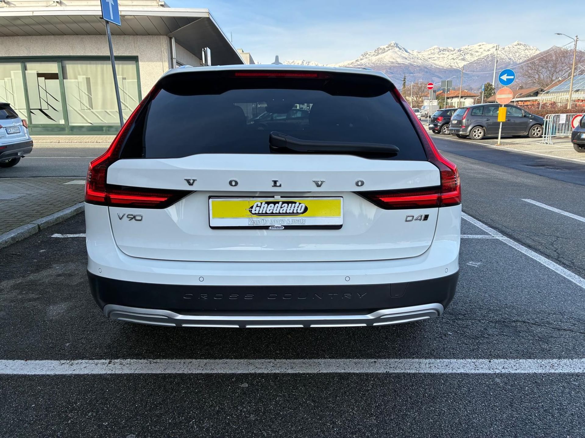 Volvo V90 Cross Country