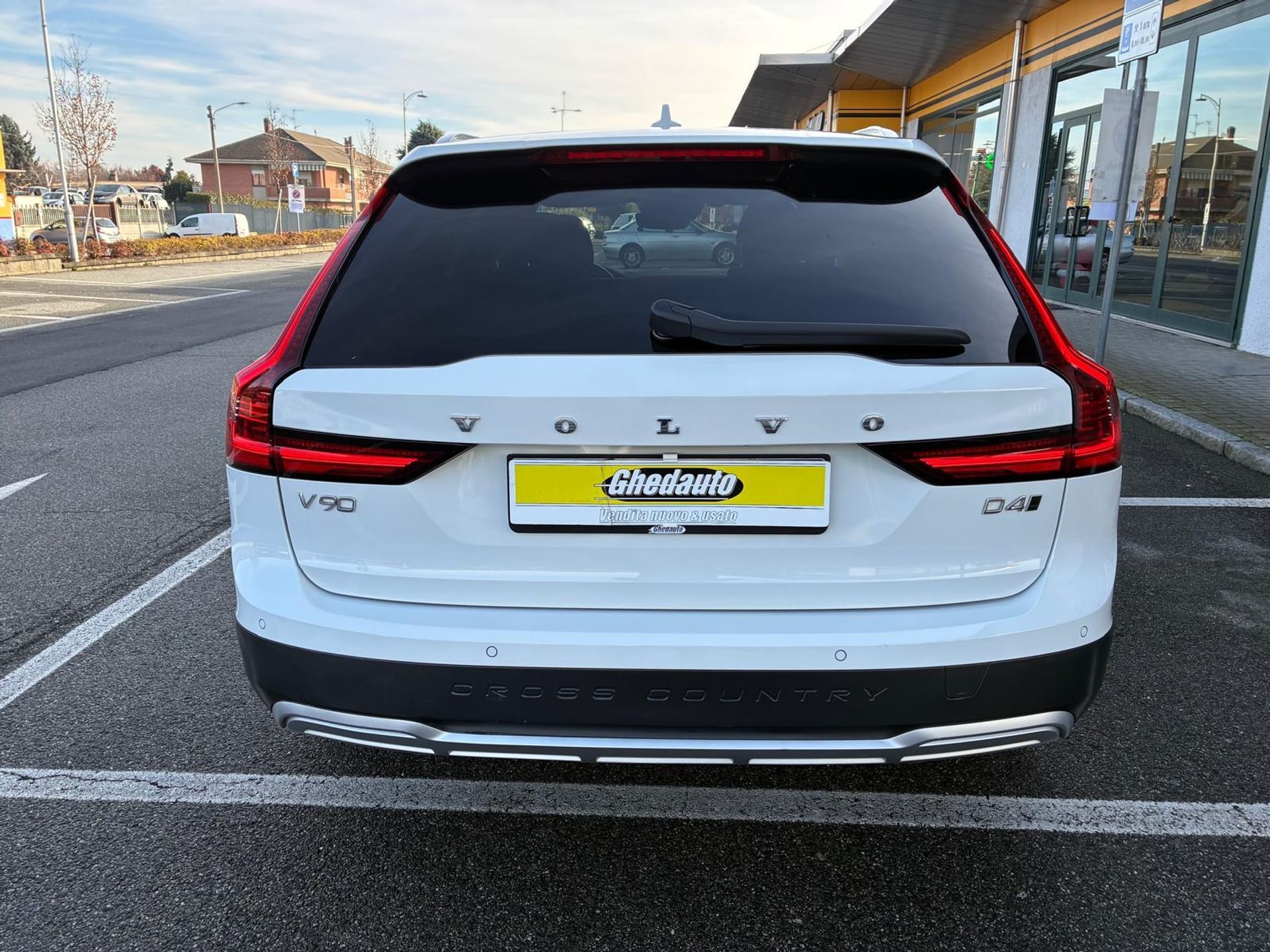 Volvo V90 Cross Country