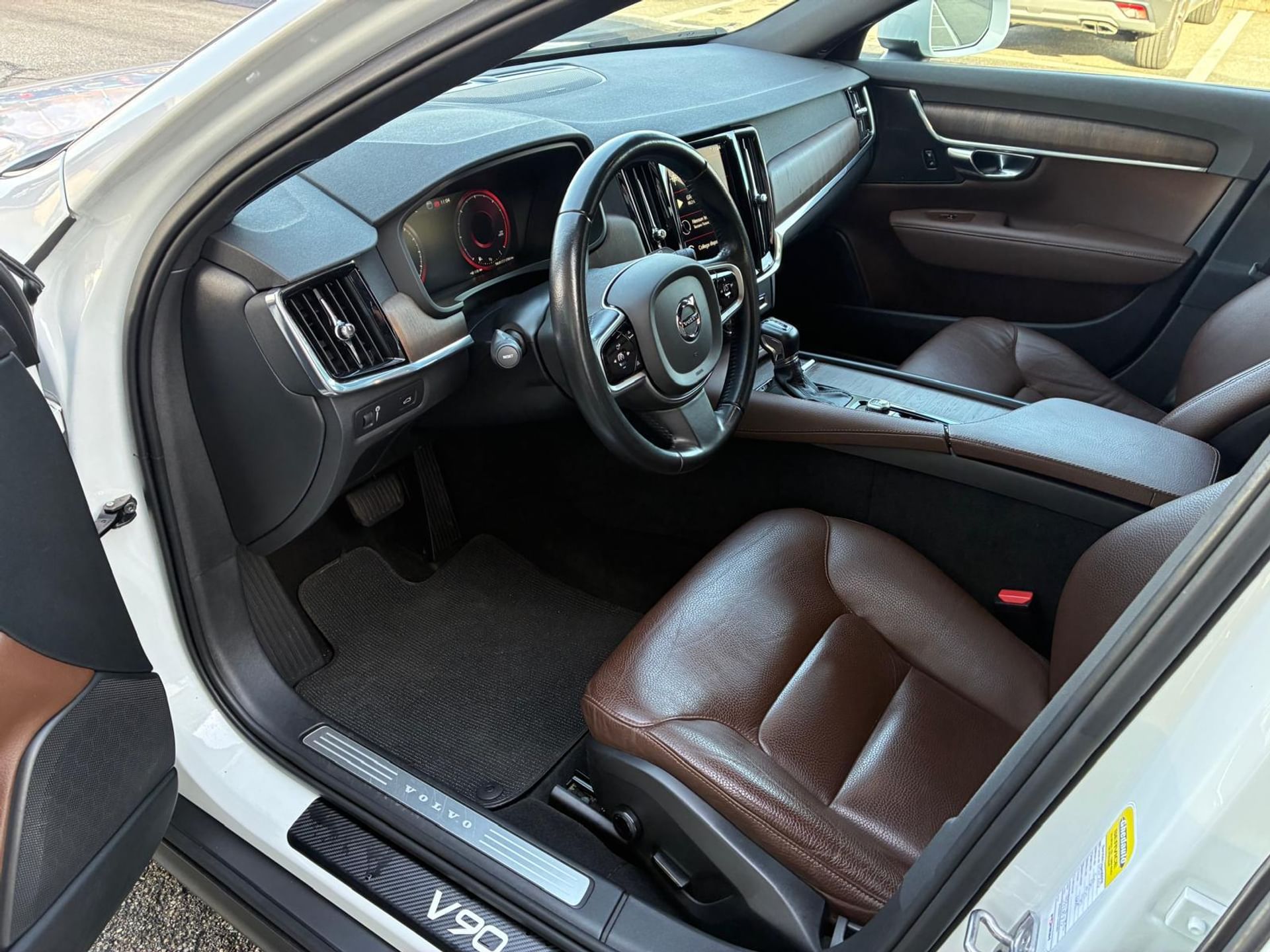 Volvo V90 Cross Country