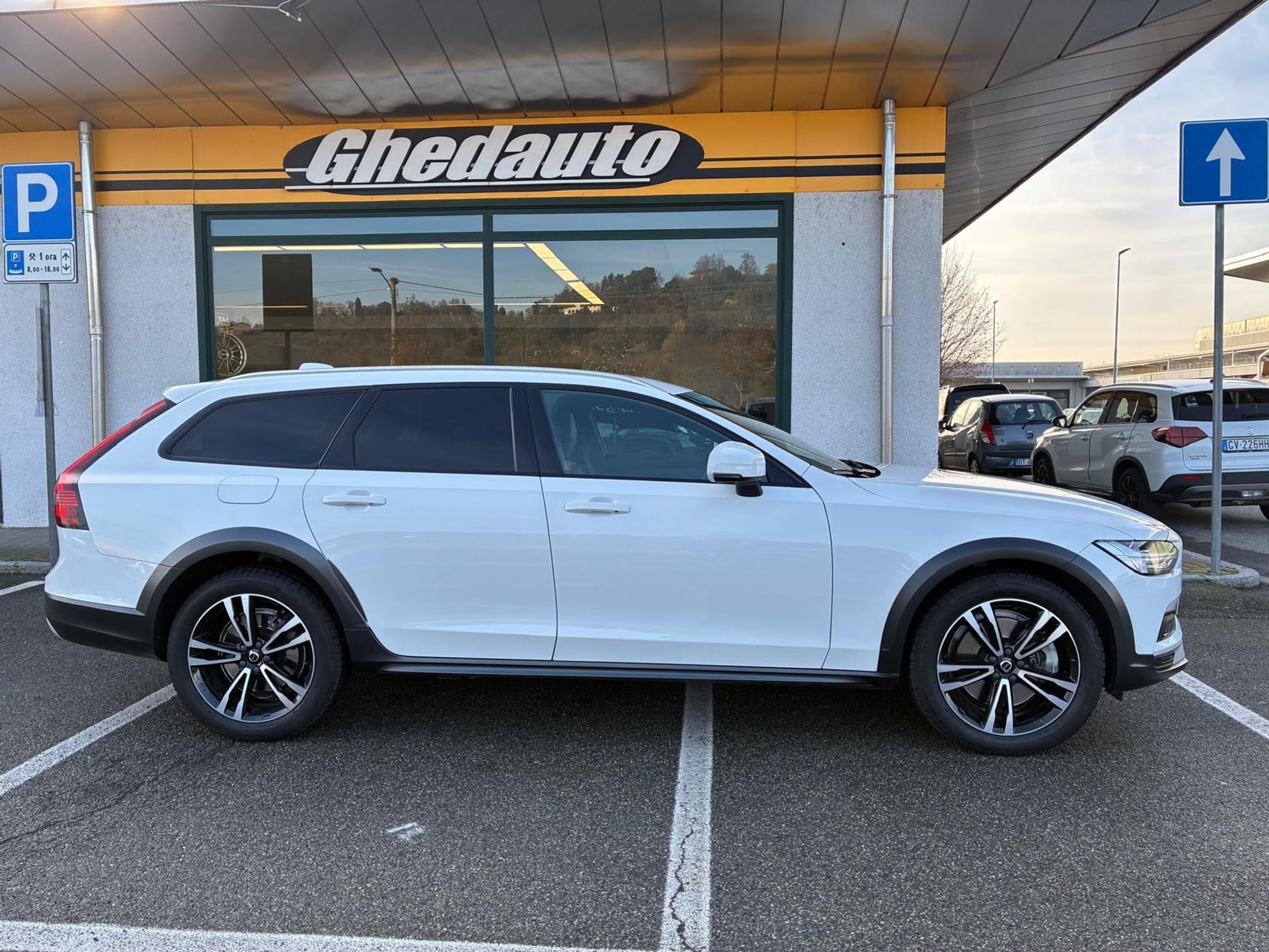 Volvo V90 Cross Country