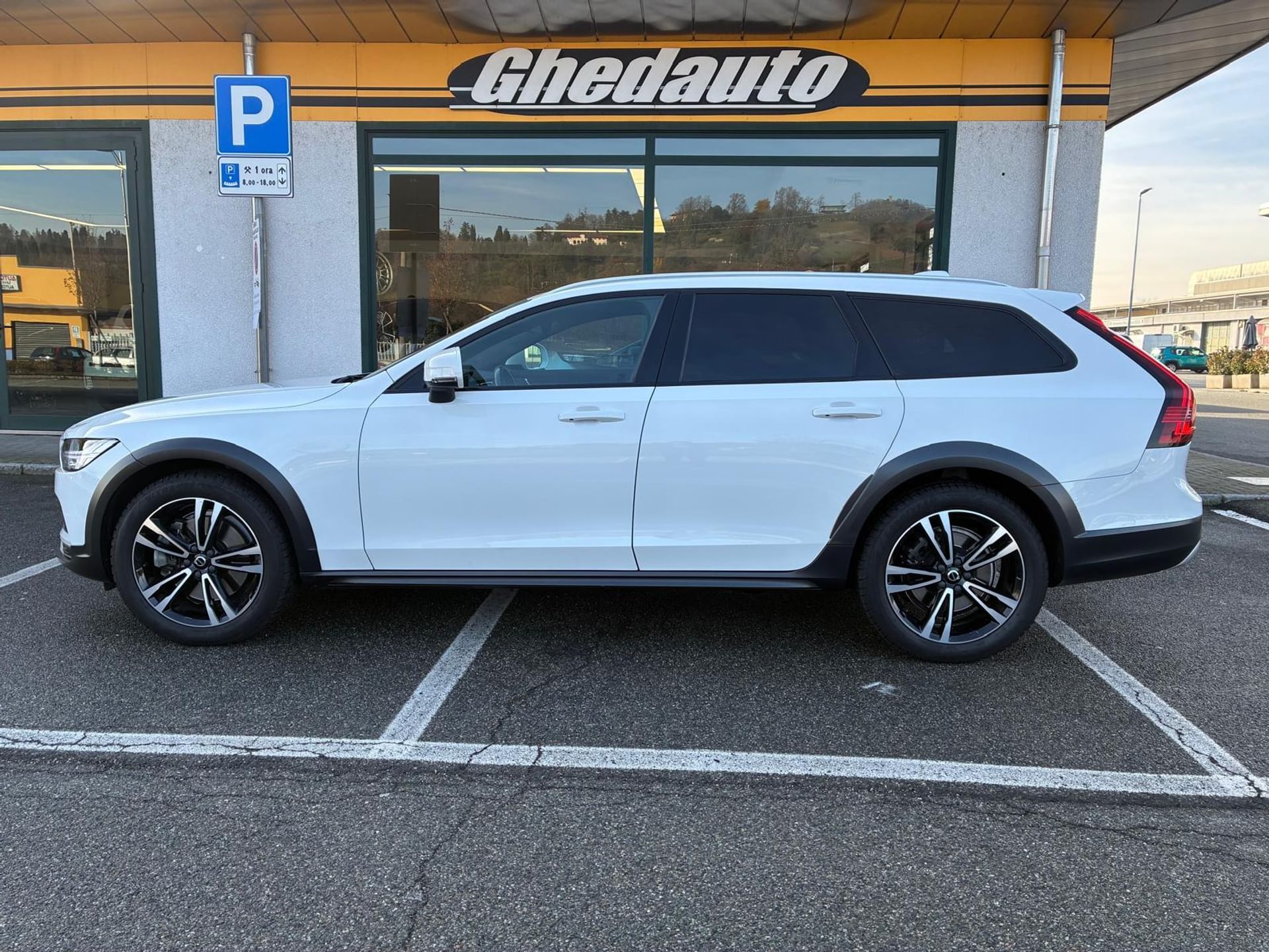 Volvo V90 Cross Country