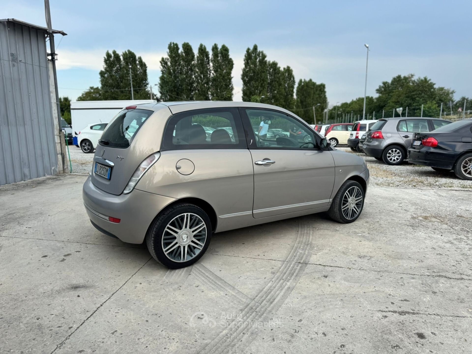 Lancia Ypsilon